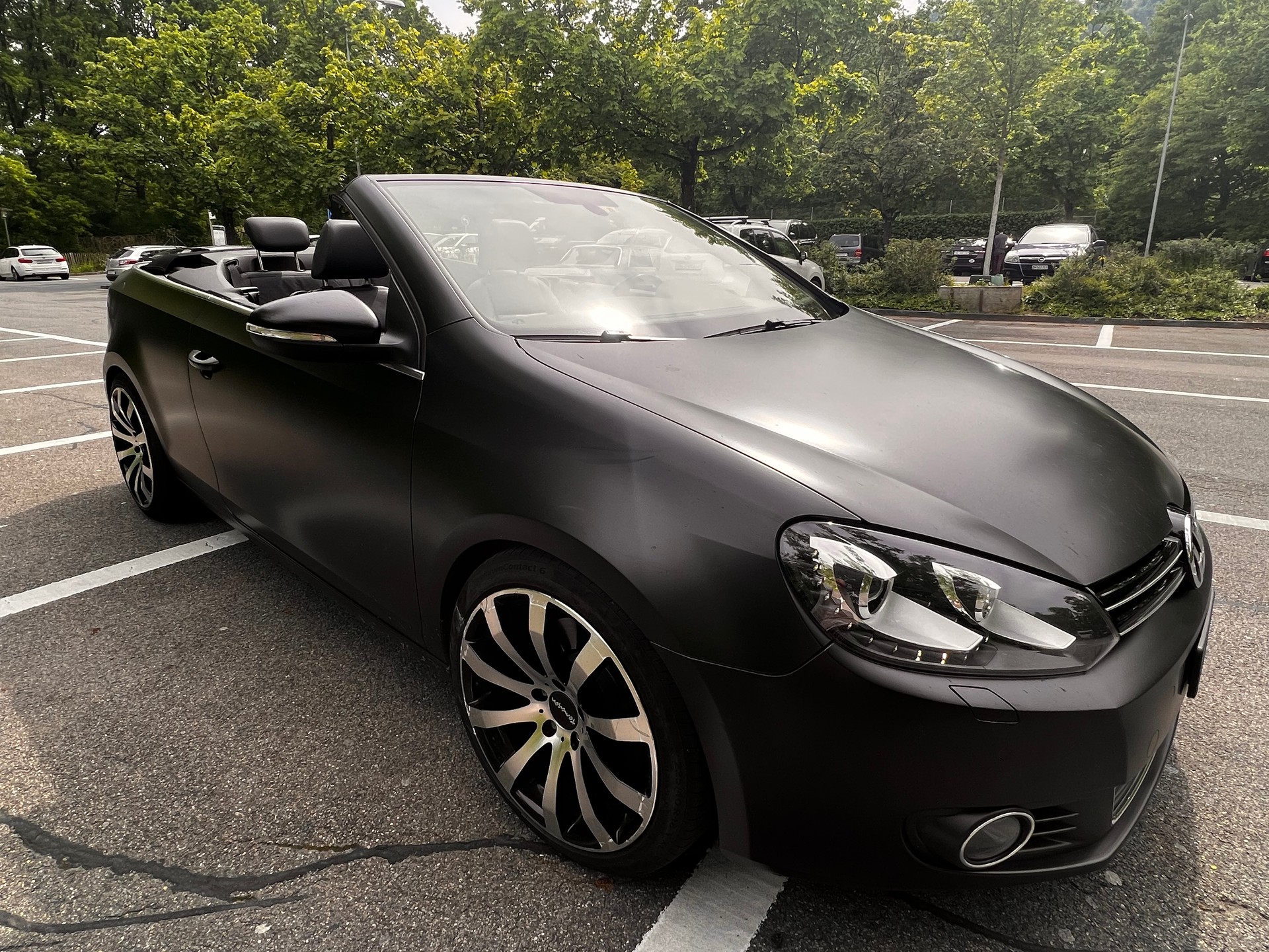 VW Golf Cabrio 2.0 TDI BMT DSG-image-7