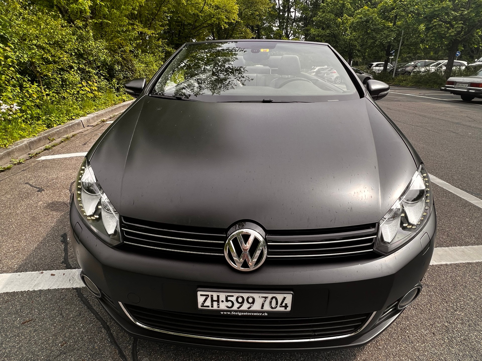 VW Golf Cabrio 2.0 TDI BMT DSG-image-9