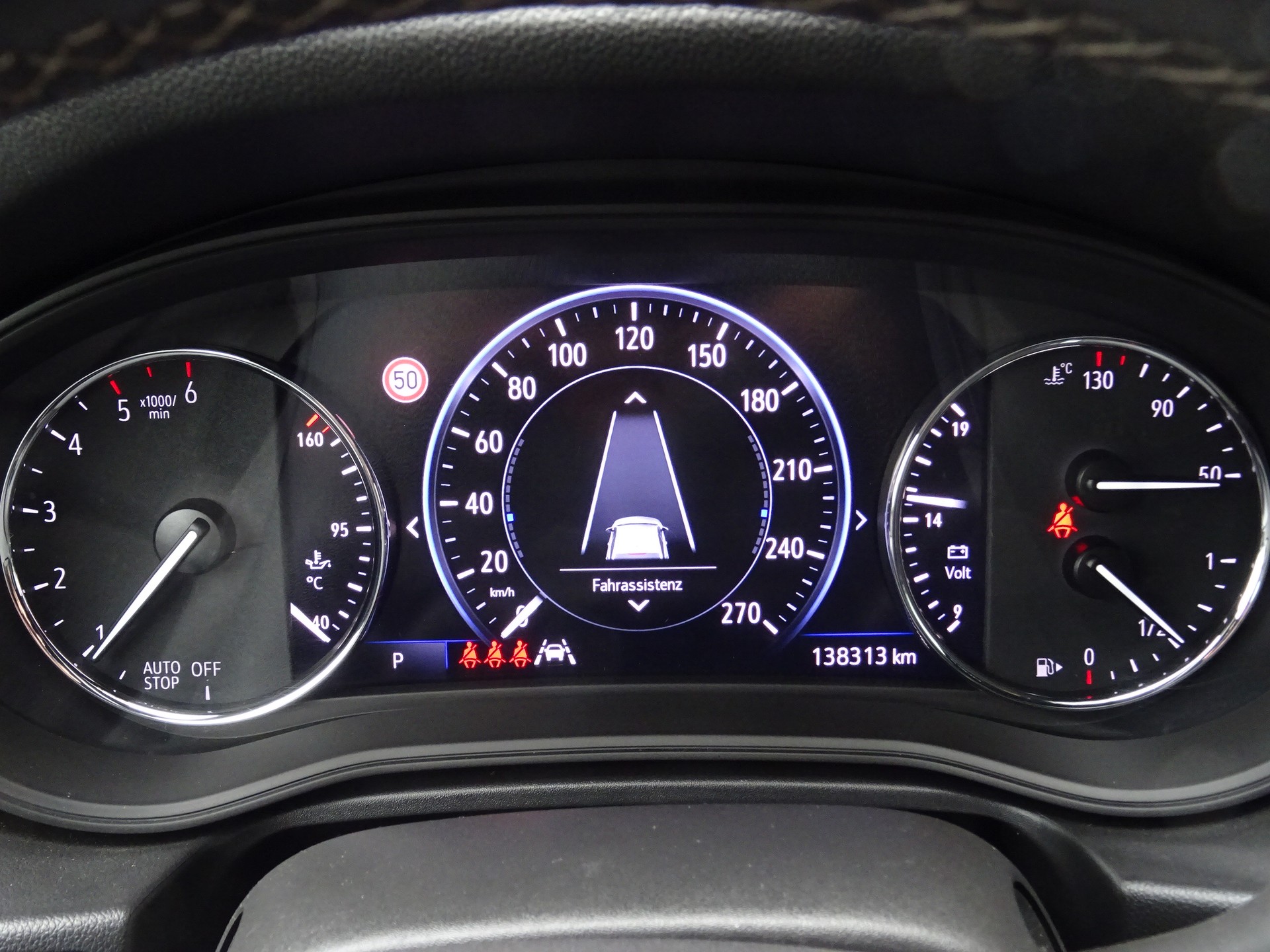 OPEL Insignia 2.0 CDTI Sports Tourer 4WD Ultimate Automatic-image-9