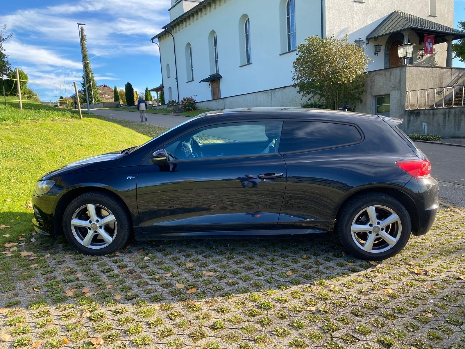 VW Scirocco 1.4 TSI R-Line Design DSG-image-2