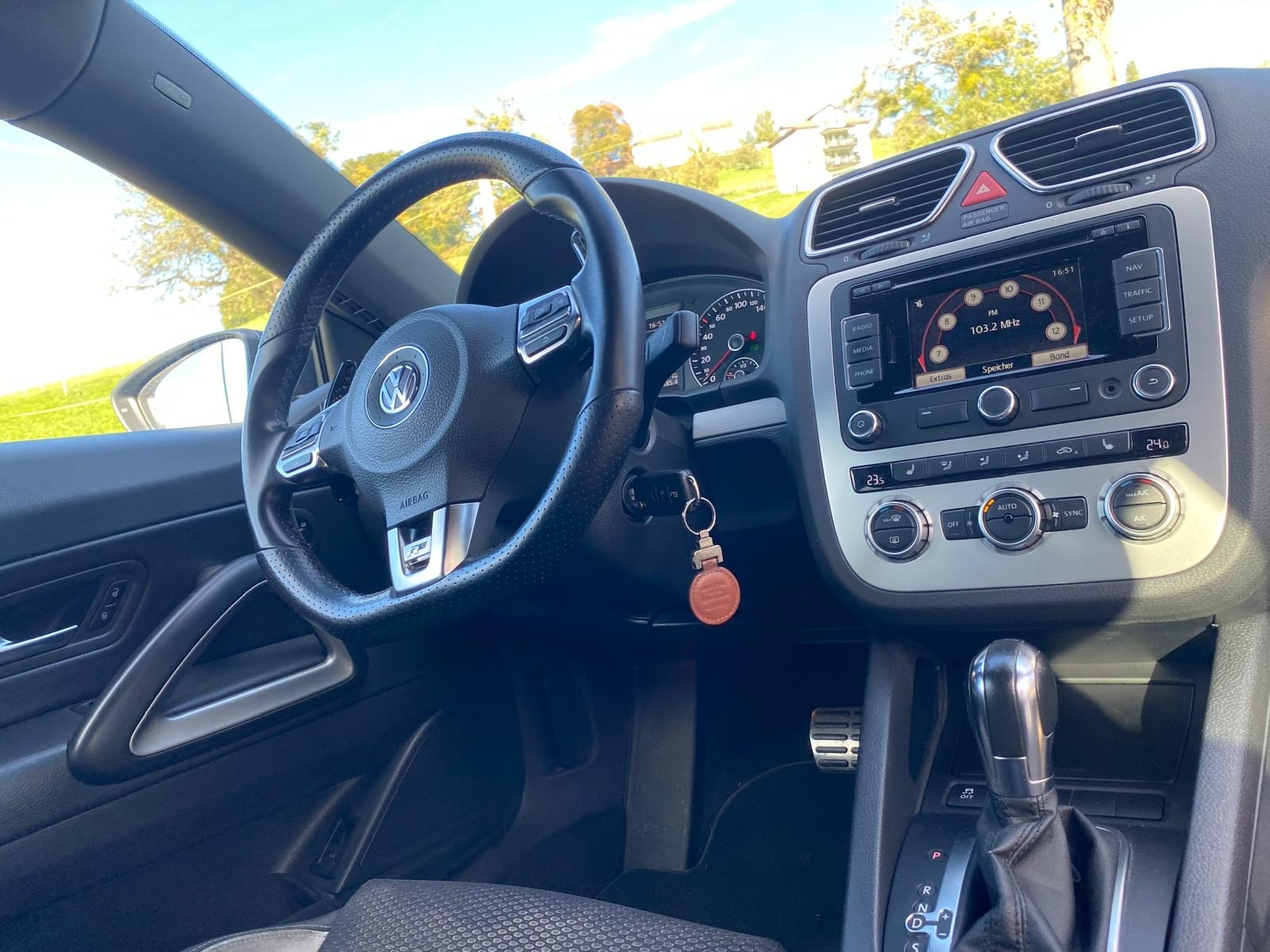 VW Scirocco 1.4 TSI R-Line Design DSG-image-7