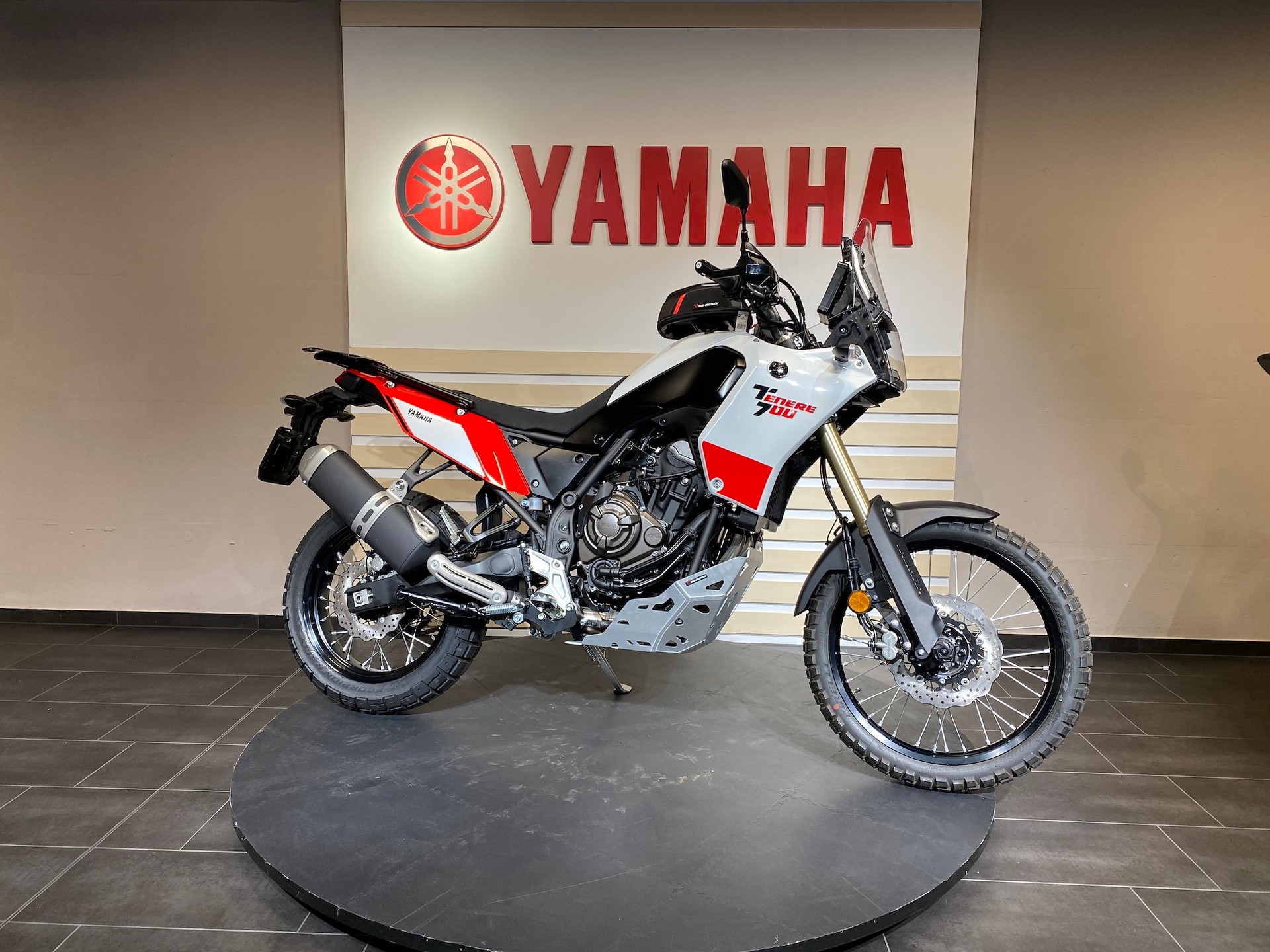 YAMAHA Ténéré 700 SW Motech Edition-showroom-element-1