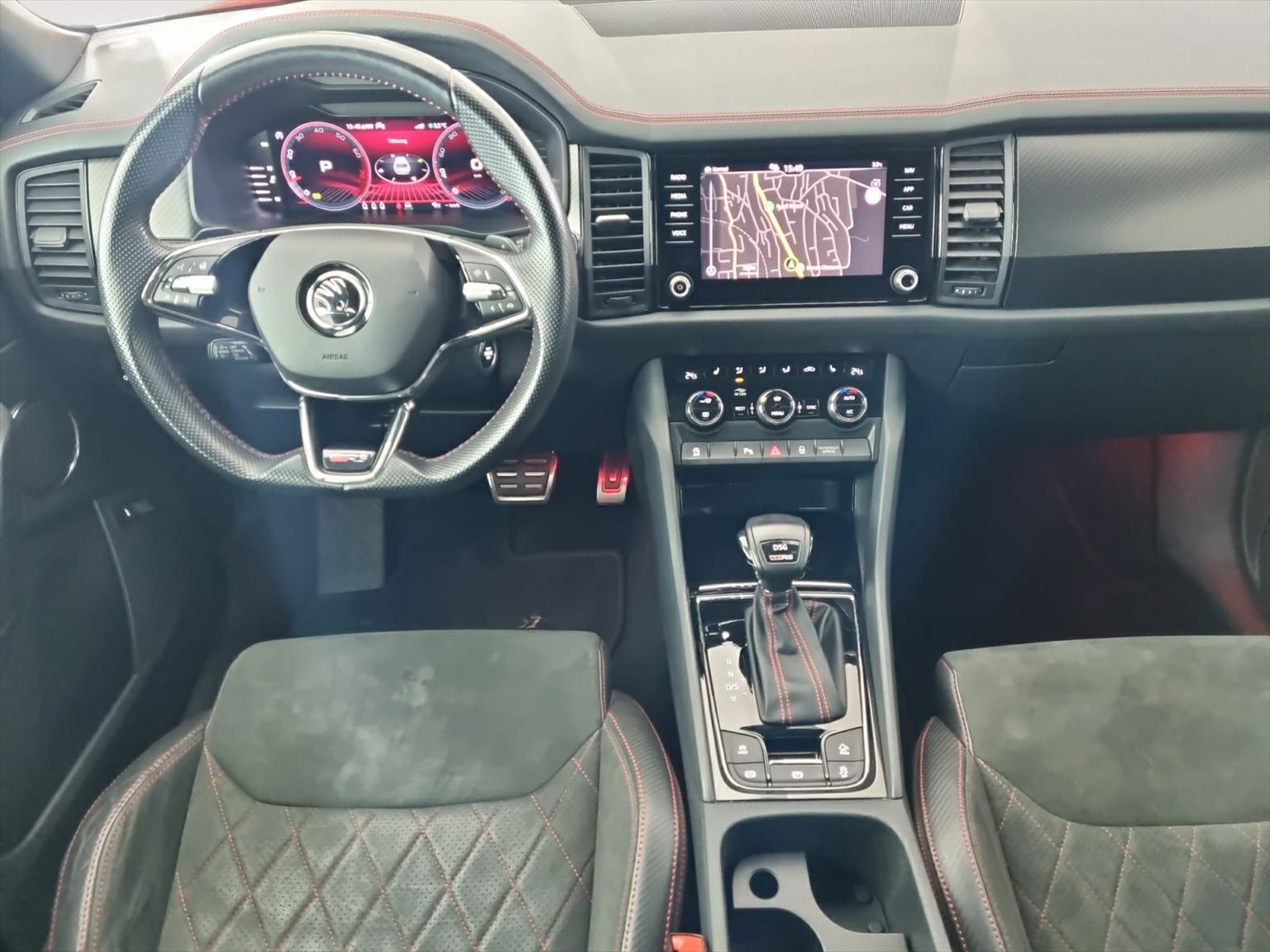 SKODA Kodiaq 2.0 TSI 4x4 RS-image-5