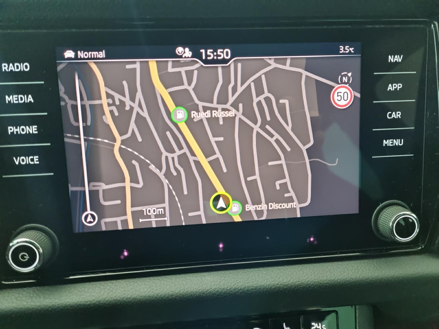 SKODA Kodiaq 2.0 TSI 4x4 RS-image-12