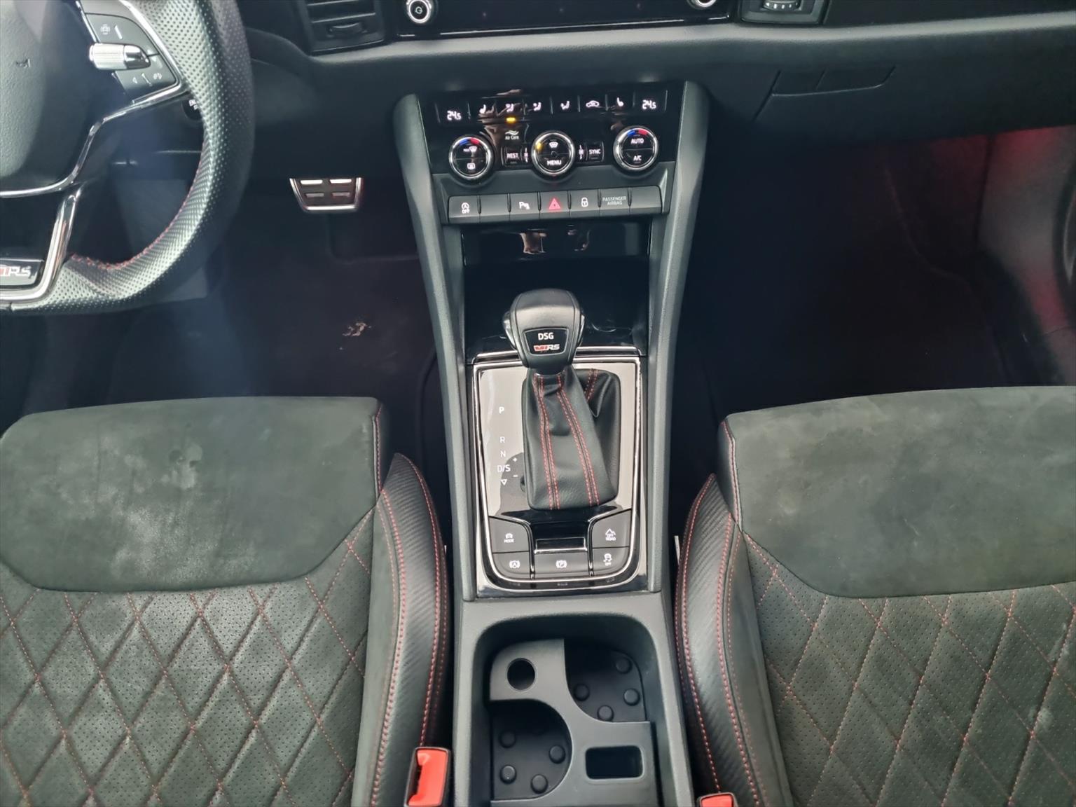 SKODA Kodiaq 2.0 TSI 4x4 RS-image-8