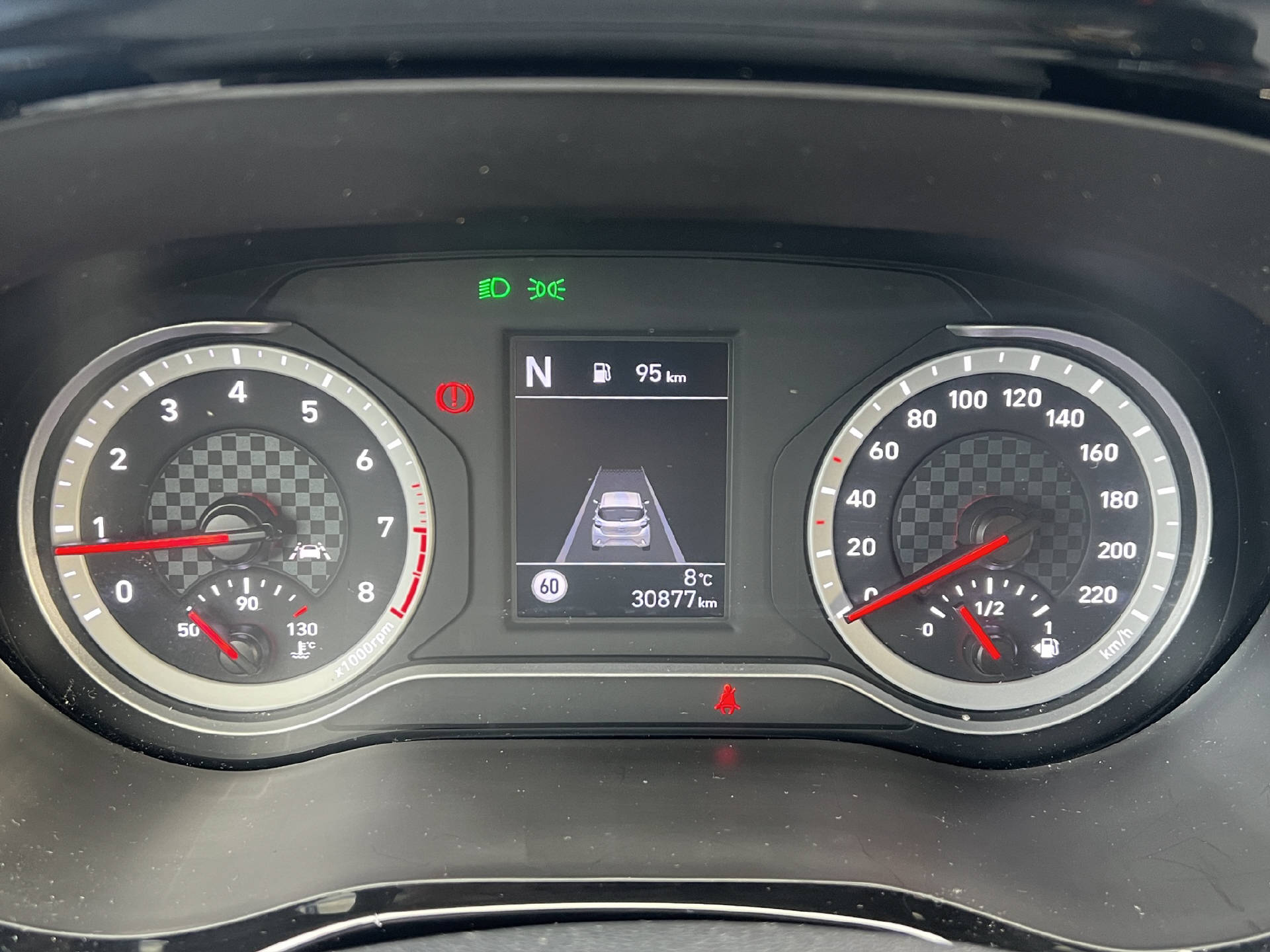 HYUNDAI i10 1.2 Vertex-image-10