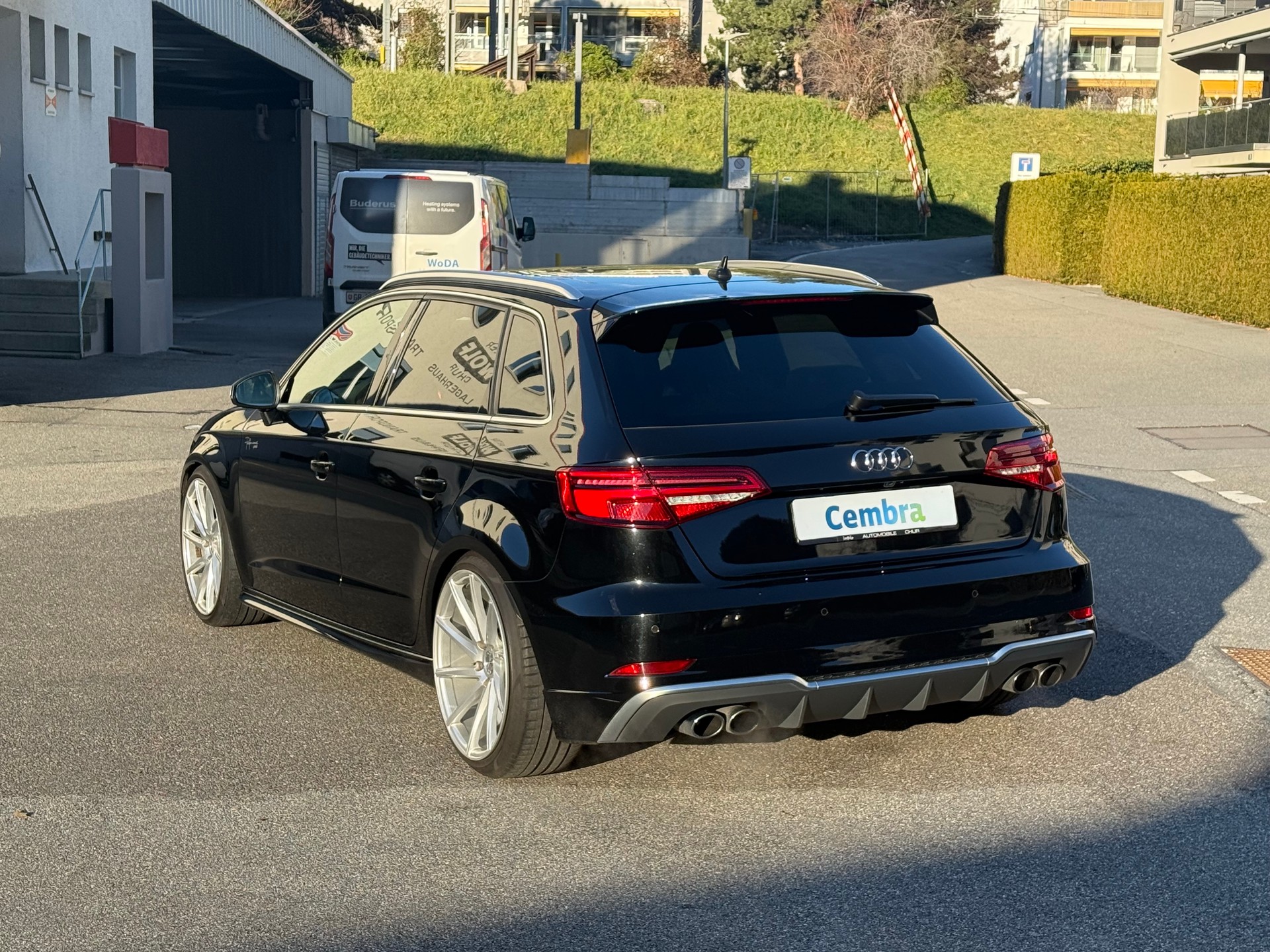 AUDI S3 Sportback 2.0 TFSI quattro S-tronic-image-4