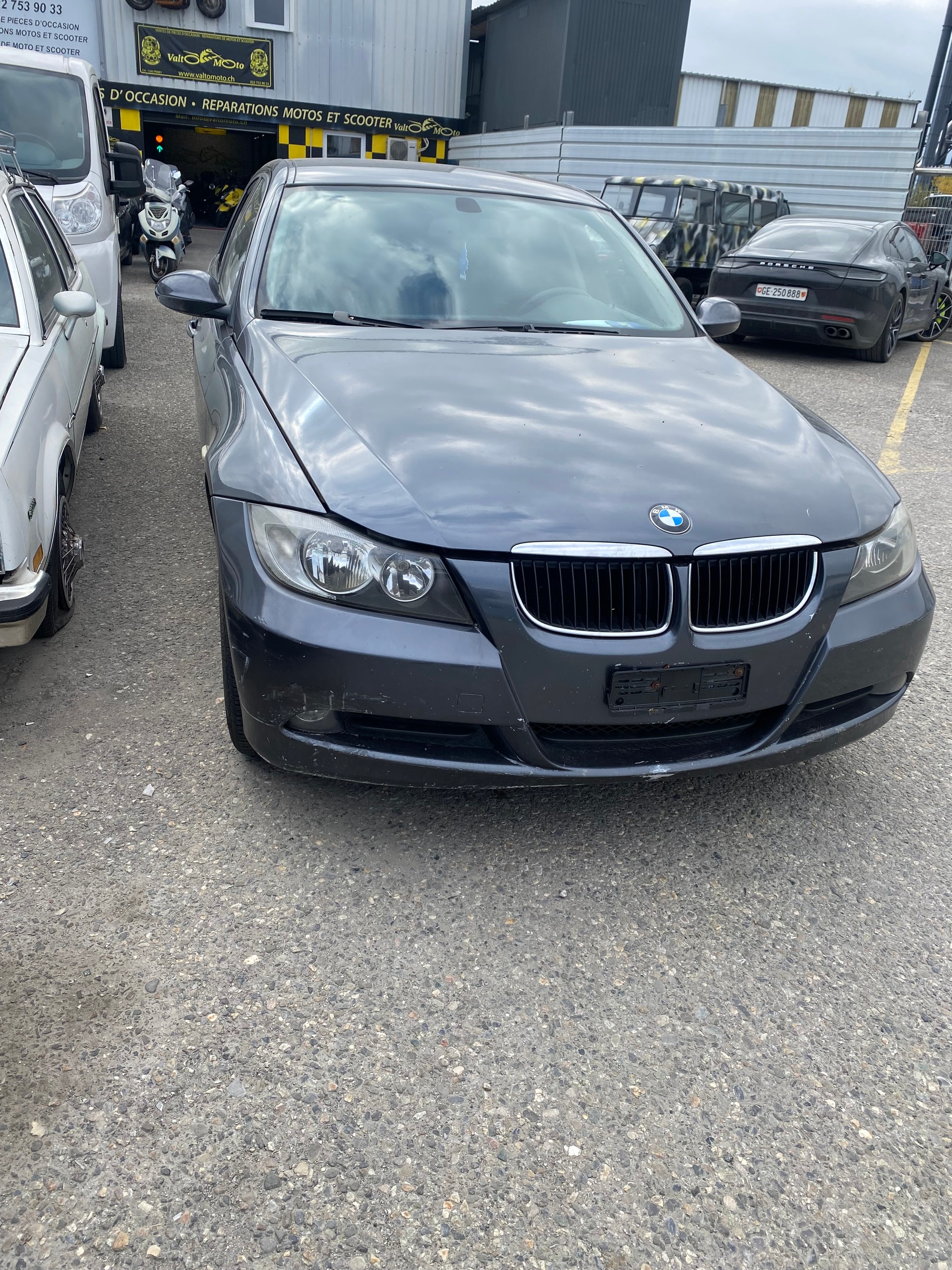 BMW 318i