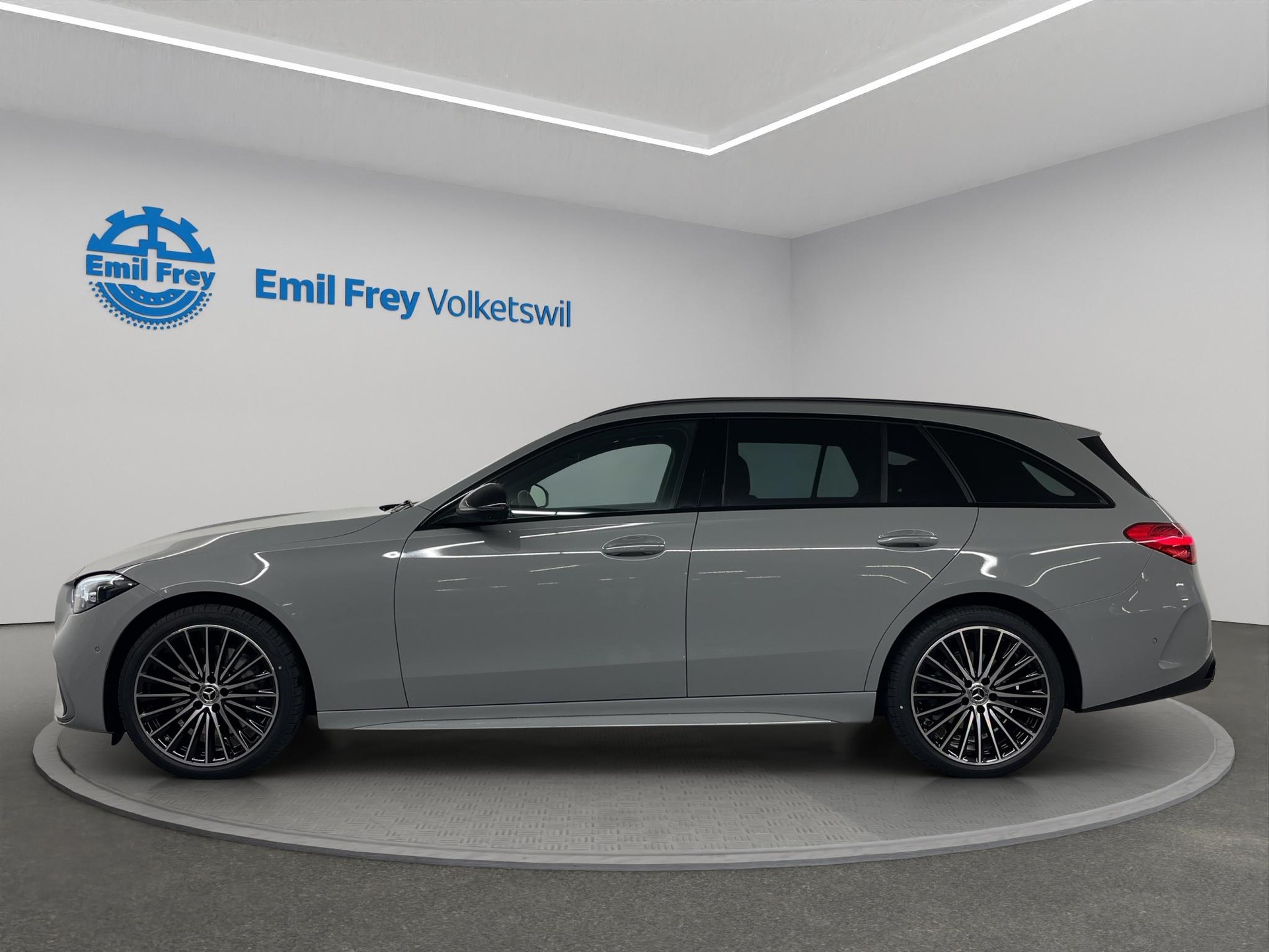 MERCEDES-BENZ C 220 d Swiss Star AMG Line 4matic Kombi-image-1