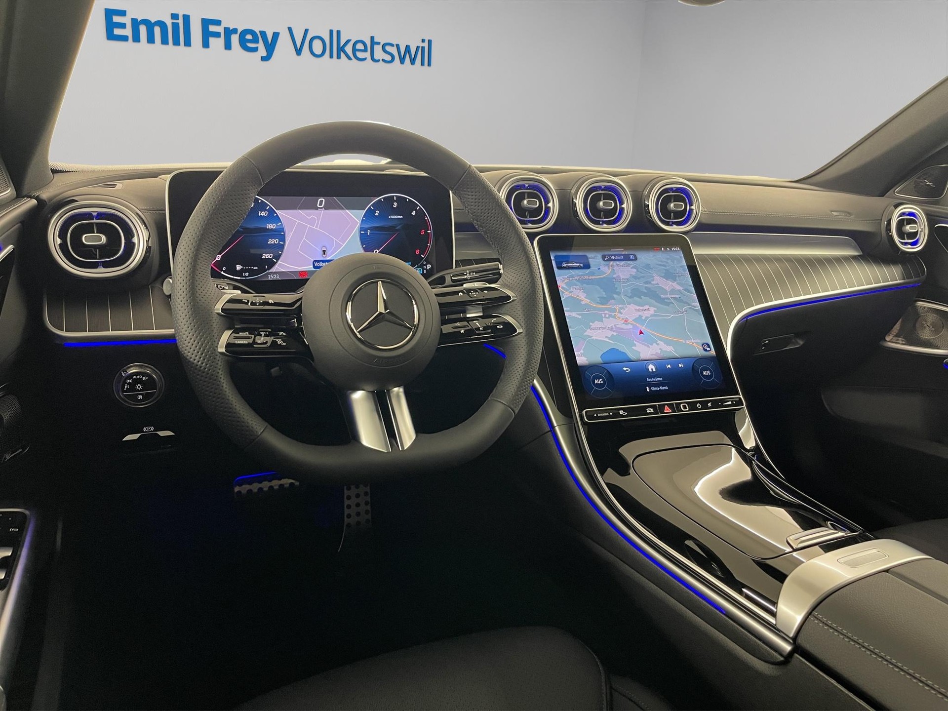 MERCEDES-BENZ C 220 d Swiss Star AMG Line 4matic Kombi-image-8
