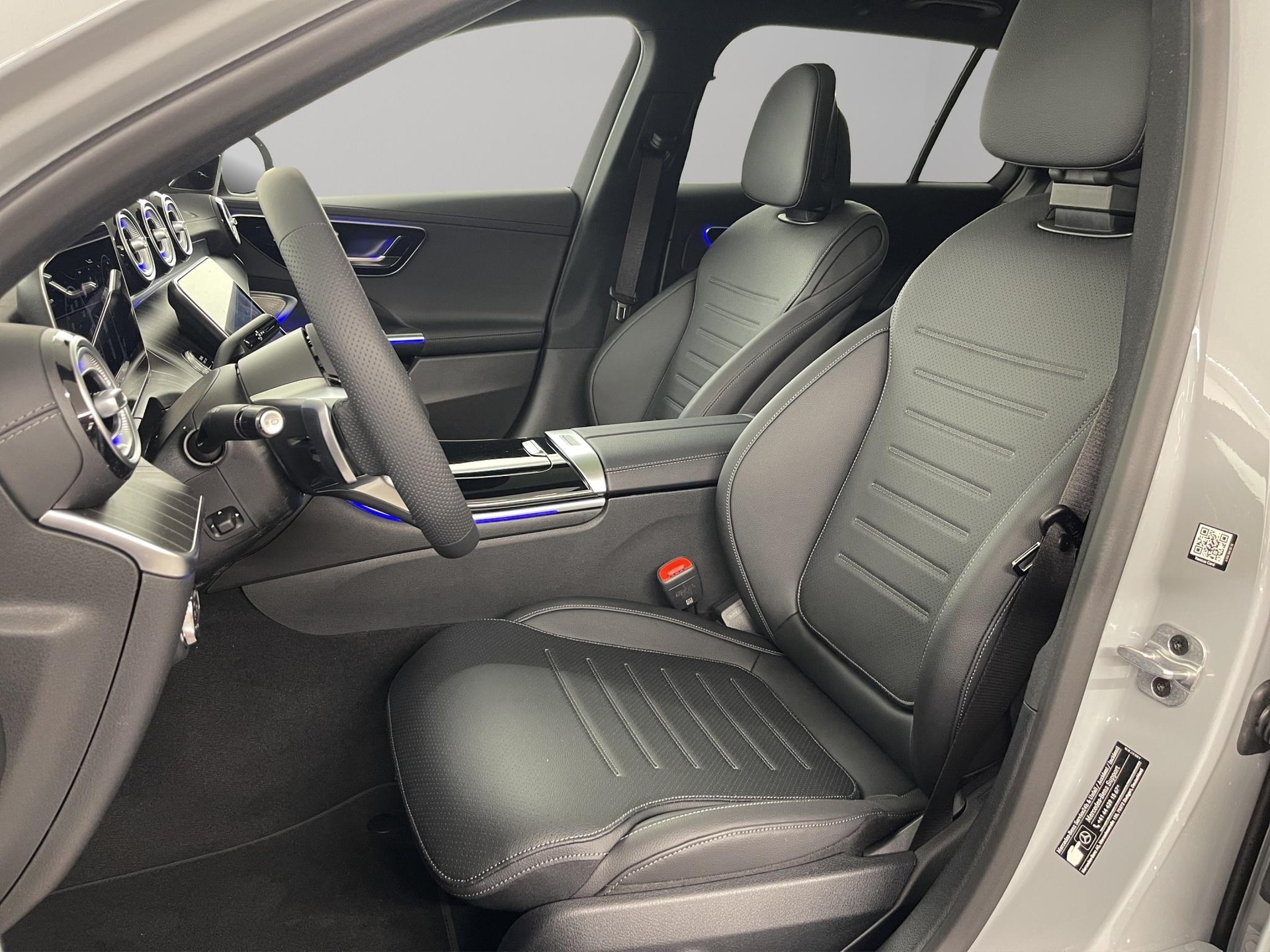 MERCEDES-BENZ C 220 d Swiss Star AMG Line 4matic Kombi-image-5