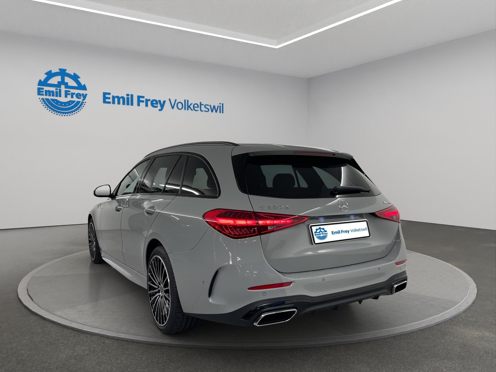MERCEDES-BENZ C 220 d Swiss Star AMG Line 4matic Kombi-image-2