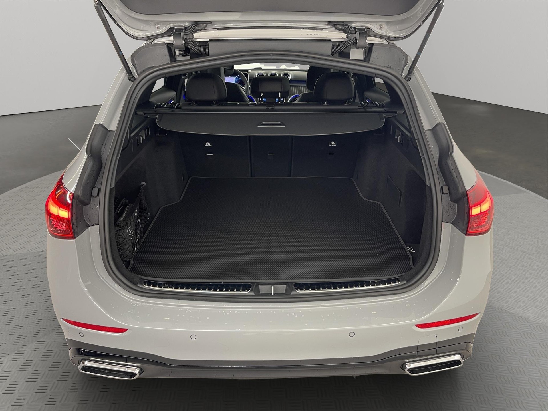 MERCEDES-BENZ C 220 d Swiss Star AMG Line 4matic Kombi-image-9