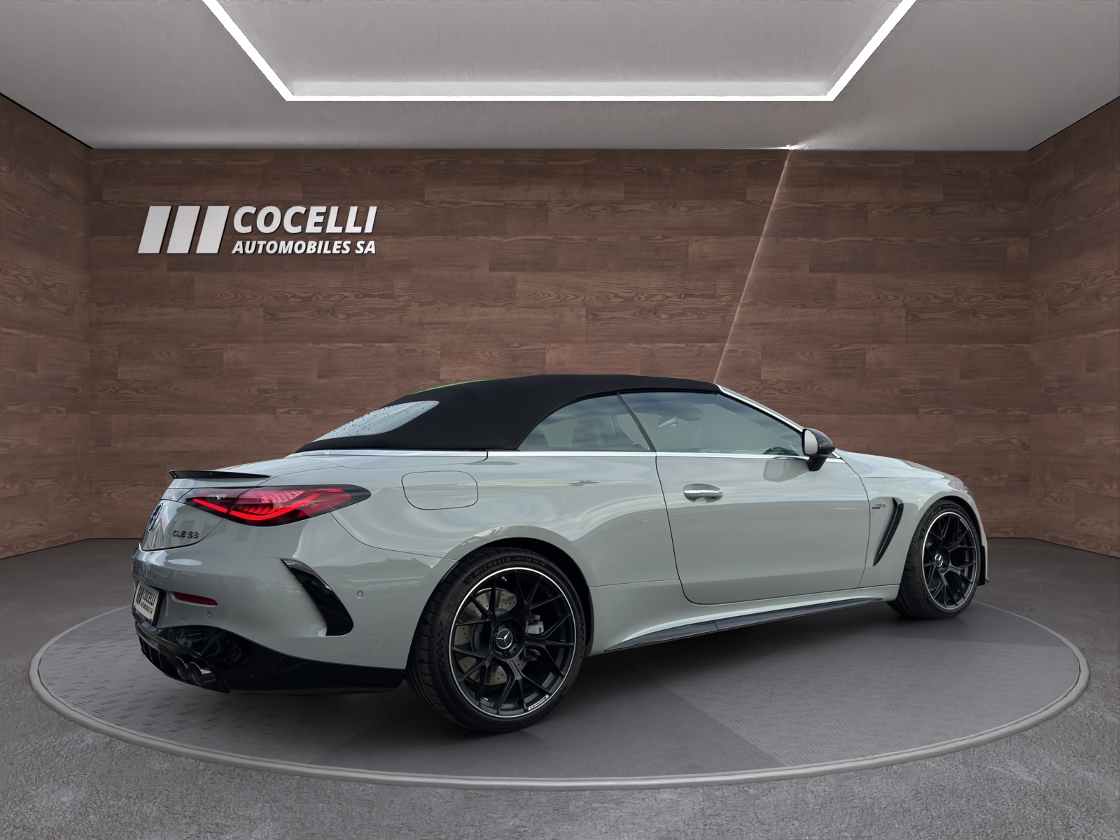 MERCEDES-BENZ CLE AMG 53 Cabrio 4Matic+ 9G-Tronic-image-4
