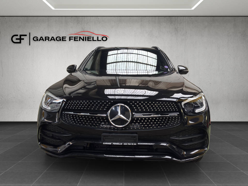 MERCEDES-BENZ GLC 300 AMG Line 4m-image-1