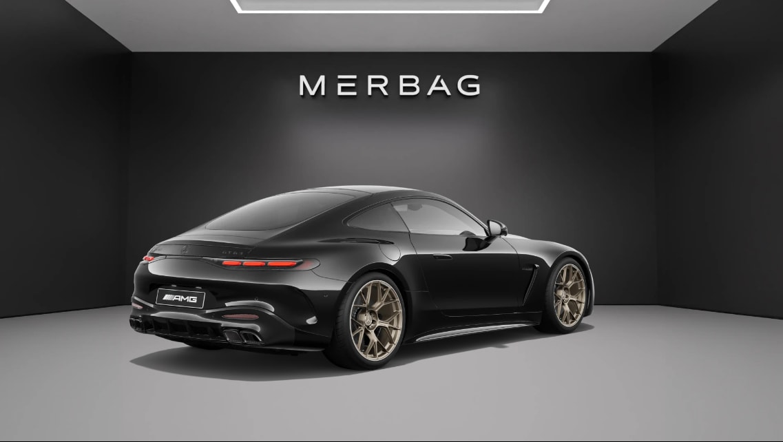 MERCEDES-BENZ AMG GT 63 4Matic+ Executive Edition-image-2