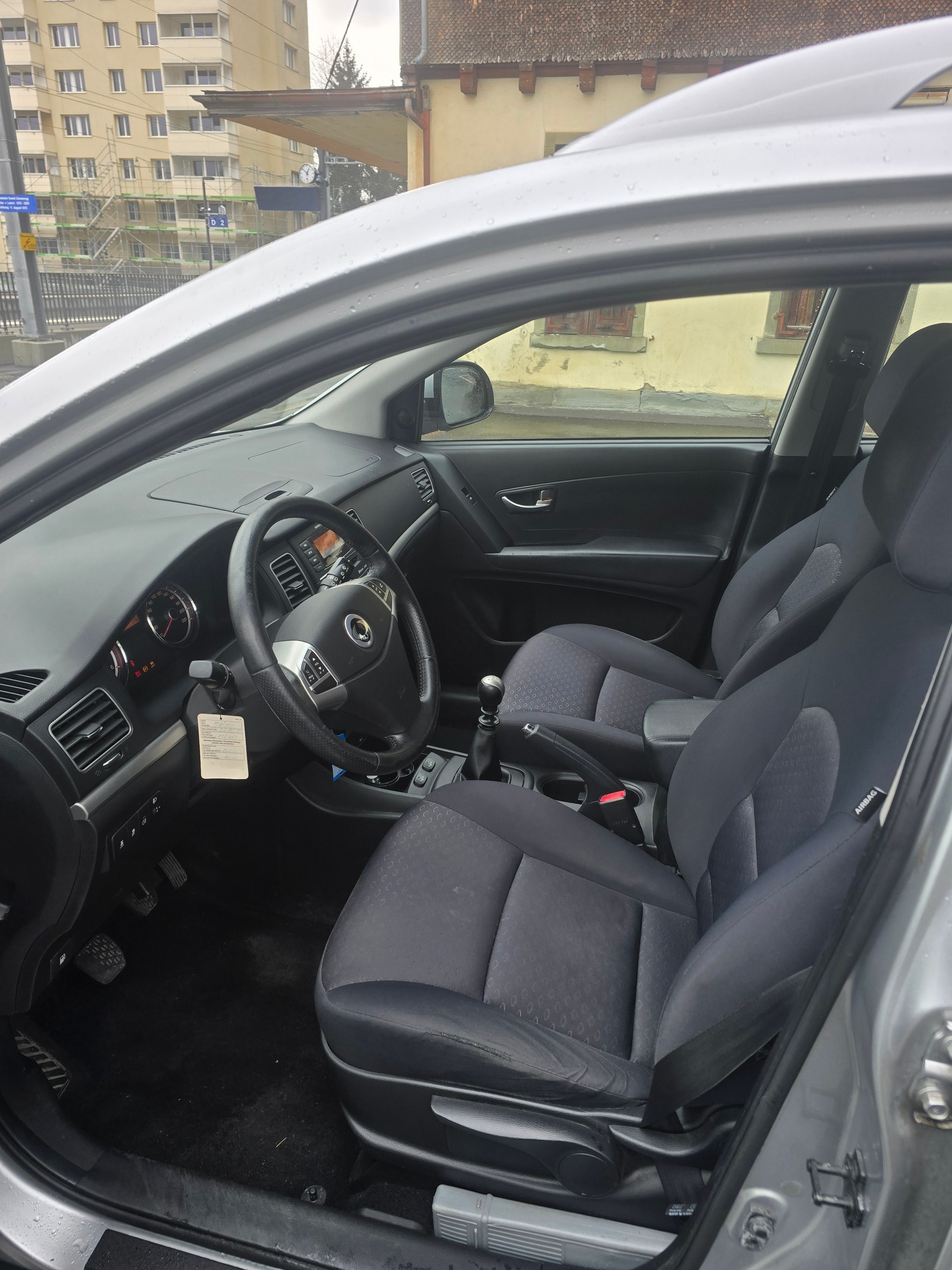 KGM-SsangYong Korando 2.0 e-XDI Black Edition 4WD-image-11