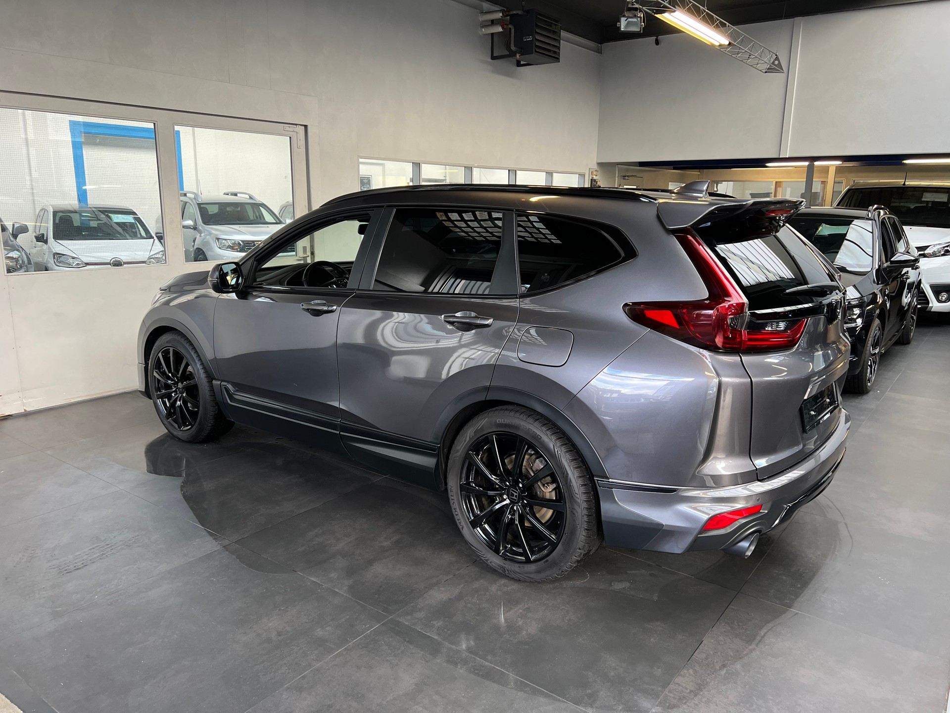 HONDA CR-V 1.5 i-VTEC Executive 4WD Automatic-image-1