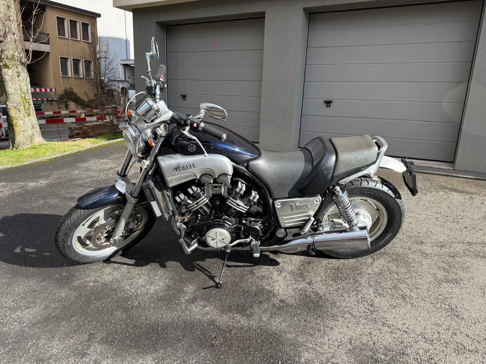 YAMAHA V-Max VMX 1200-showroom-element-2