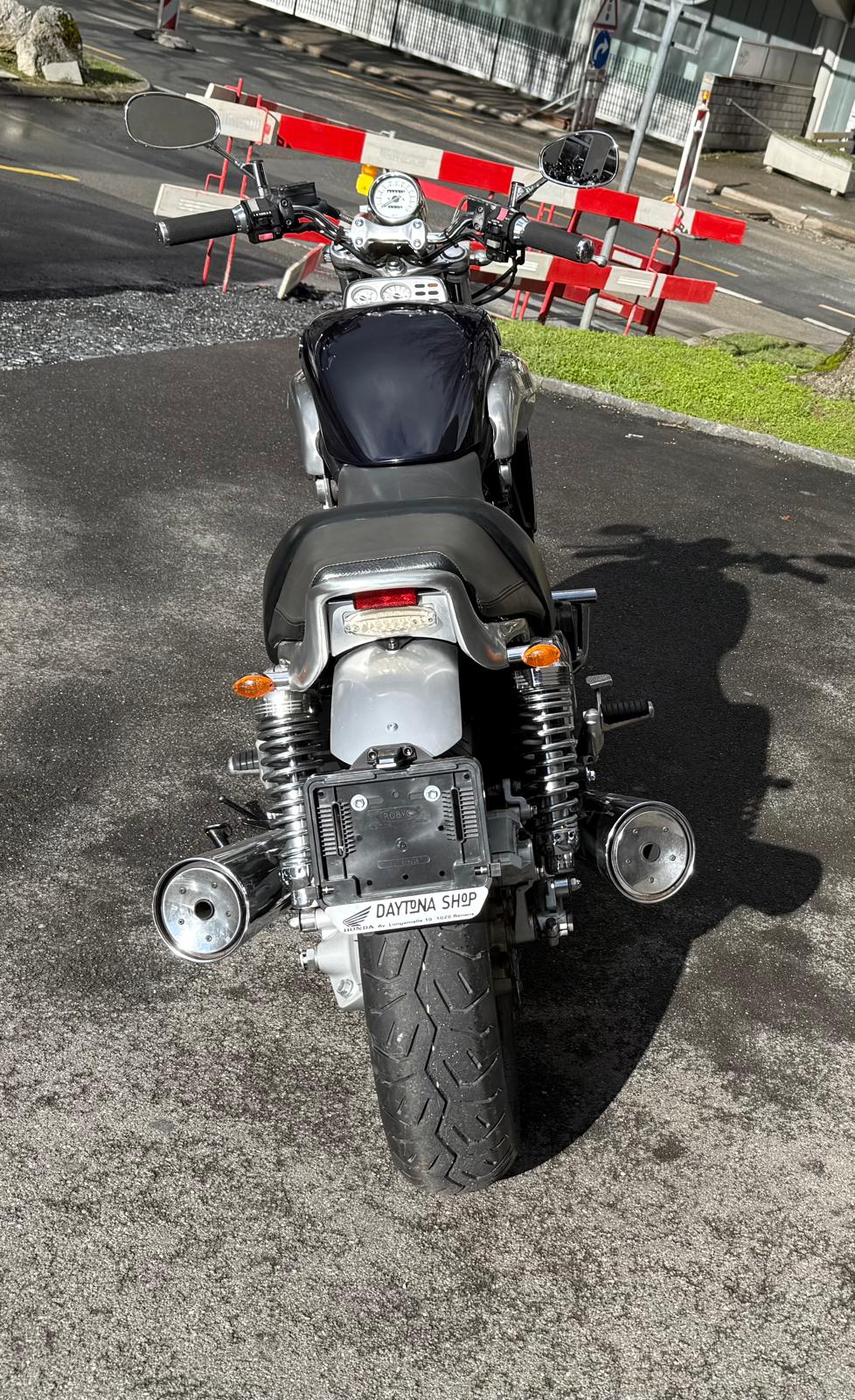 YAMAHA V-Max VMX 1200-image-8