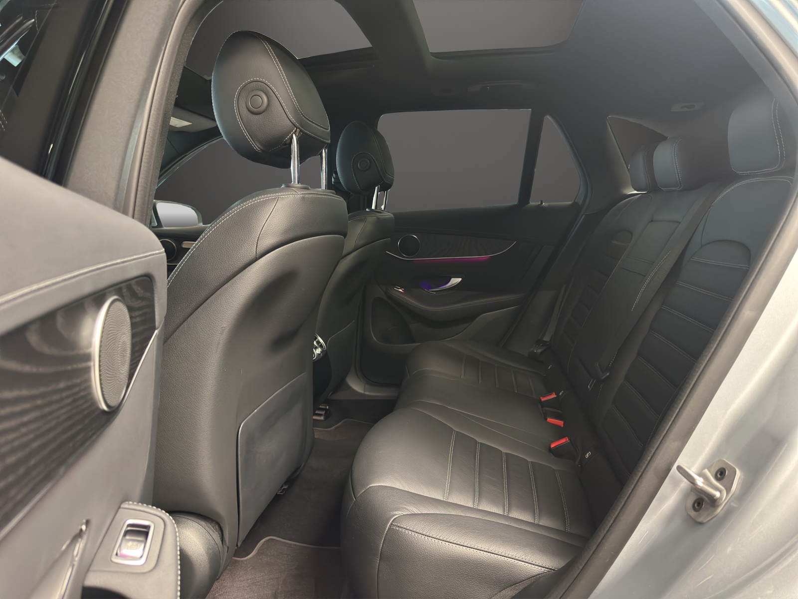 MERCEDES-BENZ GLC 300 de AMG Line 4M A-image-11