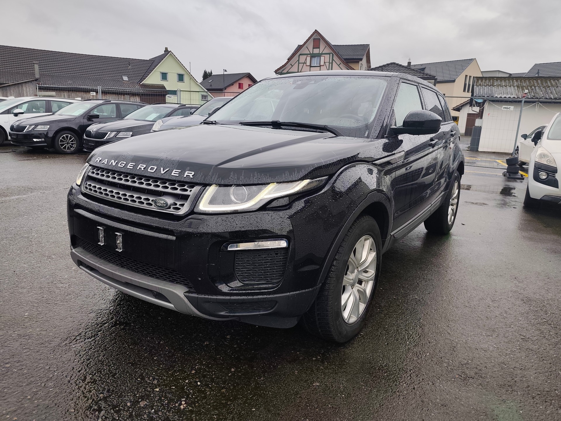 LAND ROVER Range Rover Evoque 2.0 TD4 SE Advantage AT9-image-0