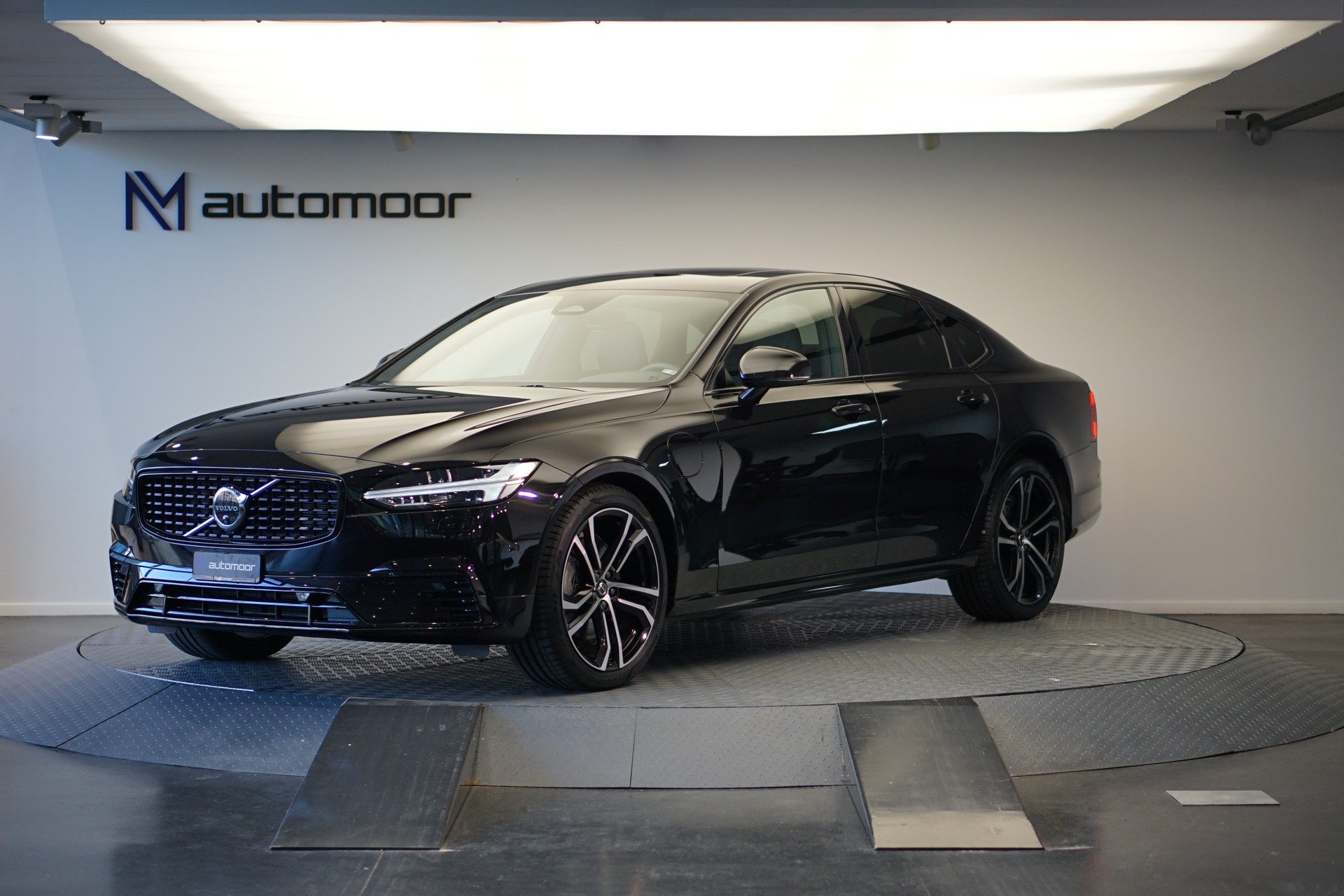 VOLVO S90 T8 eAWD Plug in Hybrid Plus Dark Geartronic