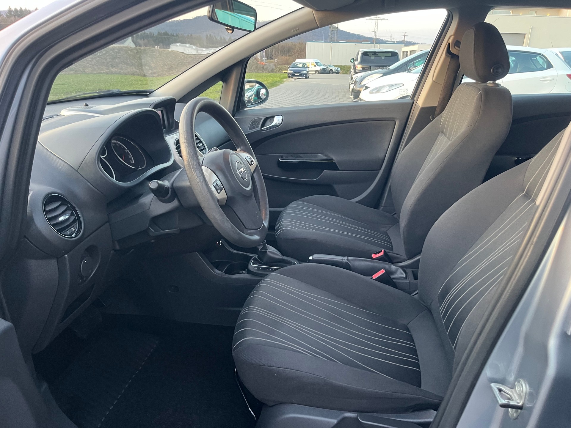 OPEL Corsa 1.4 TP Enjoy-image-8