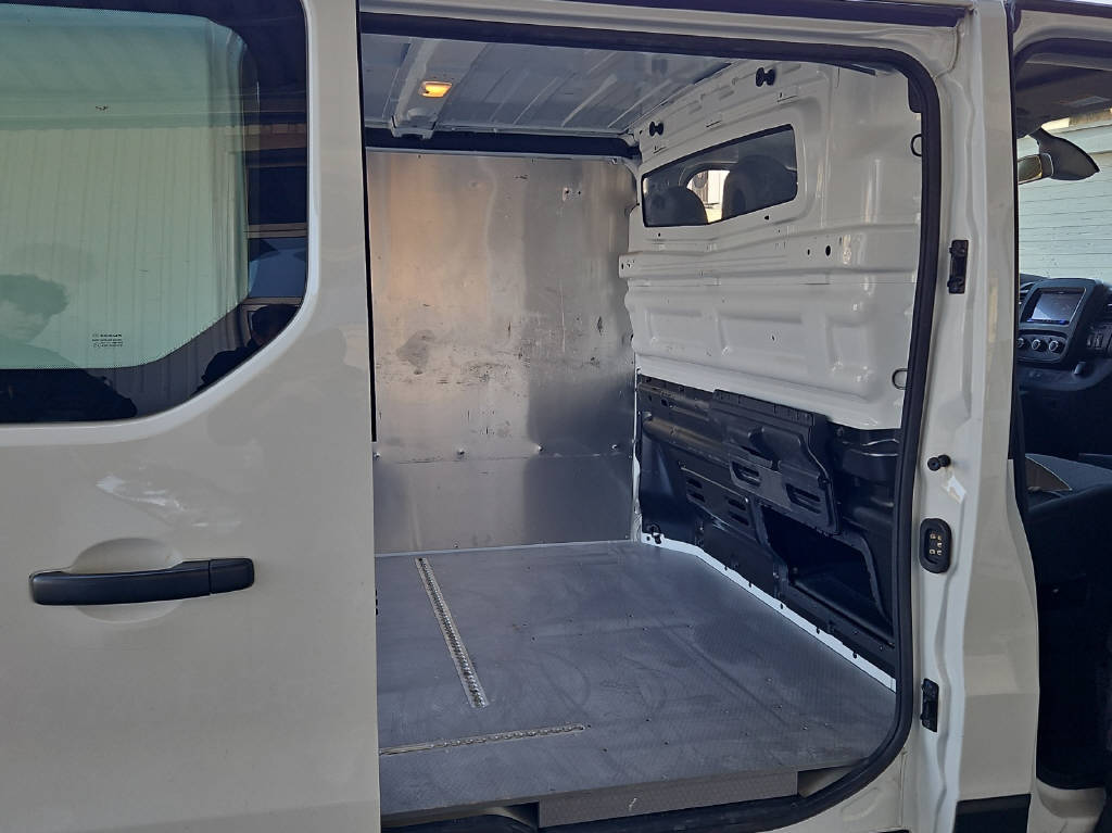 RENAULT Trafic Kaw. 3.0 t L1 H1 2.0 dCi 120 Business-image-9