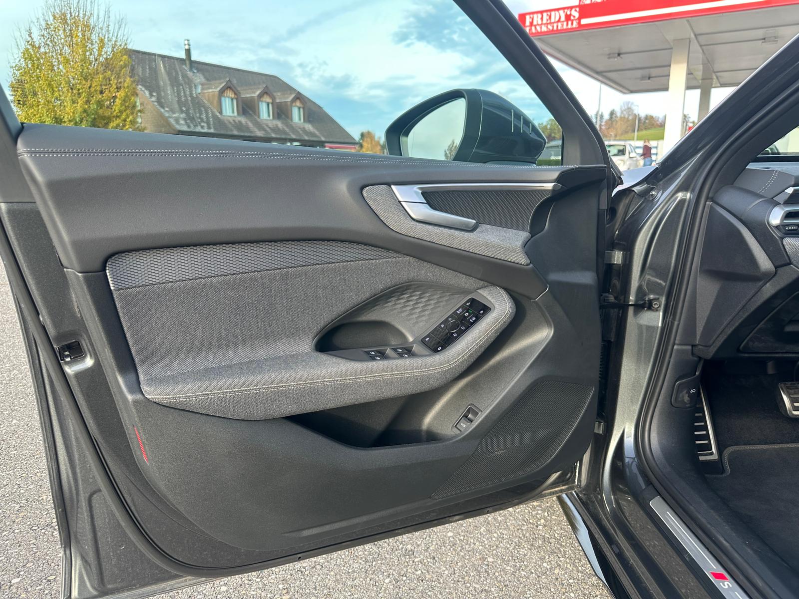 AUDI A5 Avant TFSI 150 kW S tronic-image-12