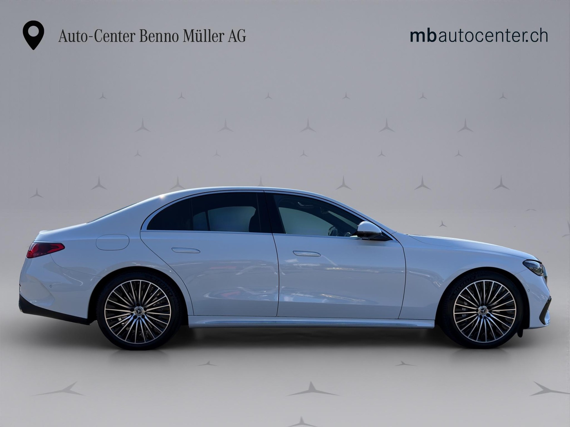 MERCEDES-BENZ E 400 e AMG Line 4matic-image-5