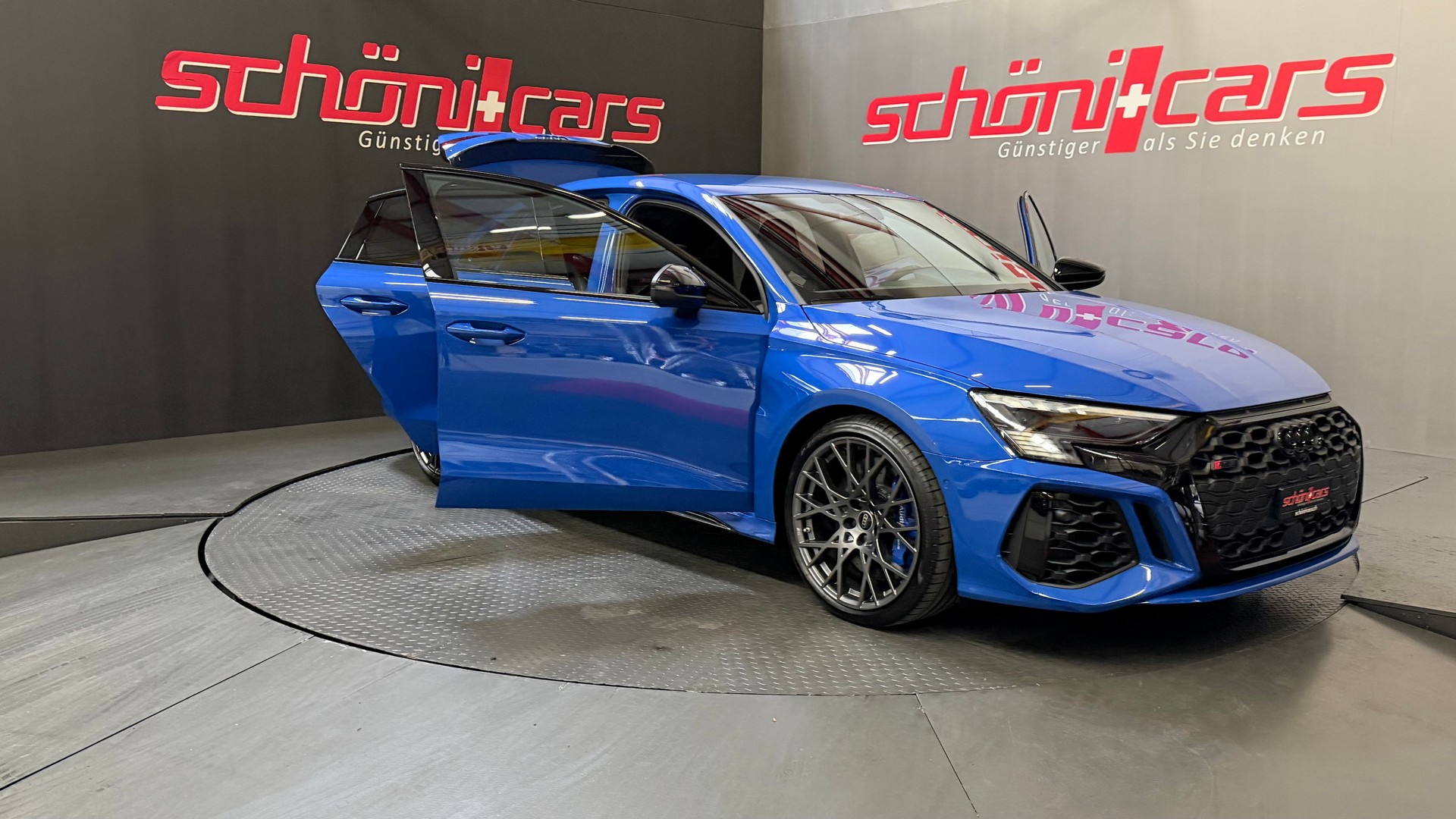 AUDI RS3 Limousine 2.5 TSI Performance quattro S-tronic 1of300-image-8