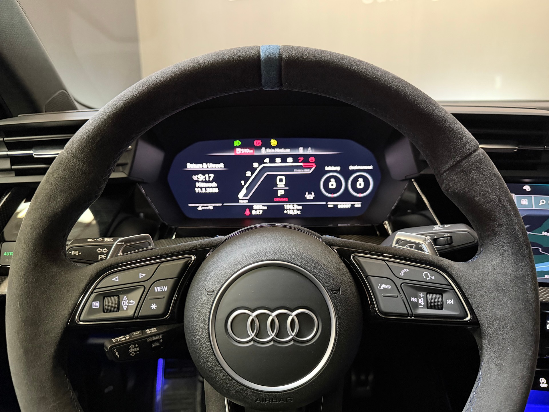 AUDI RS3 Limousine 2.5 TSI Performance quattro S-tronic 1of300-image-30