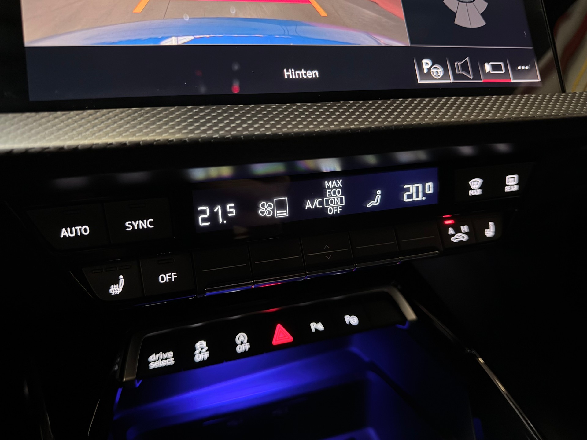 AUDI RS3 Limousine 2.5 TSI Performance quattro S-tronic 1of300-image-25