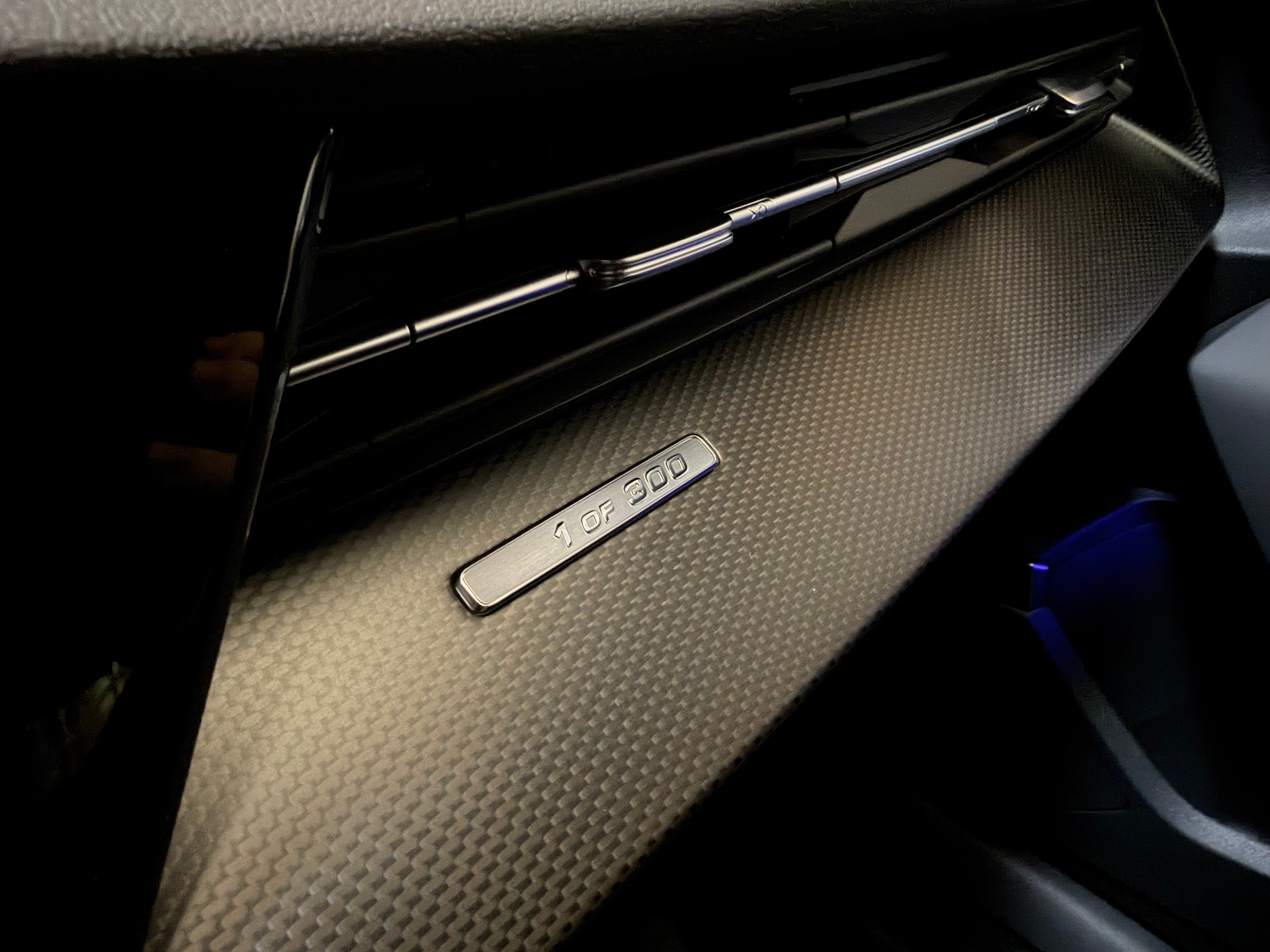 AUDI RS3 Limousine 2.5 TSI Performance quattro S-tronic 1of300-image-29