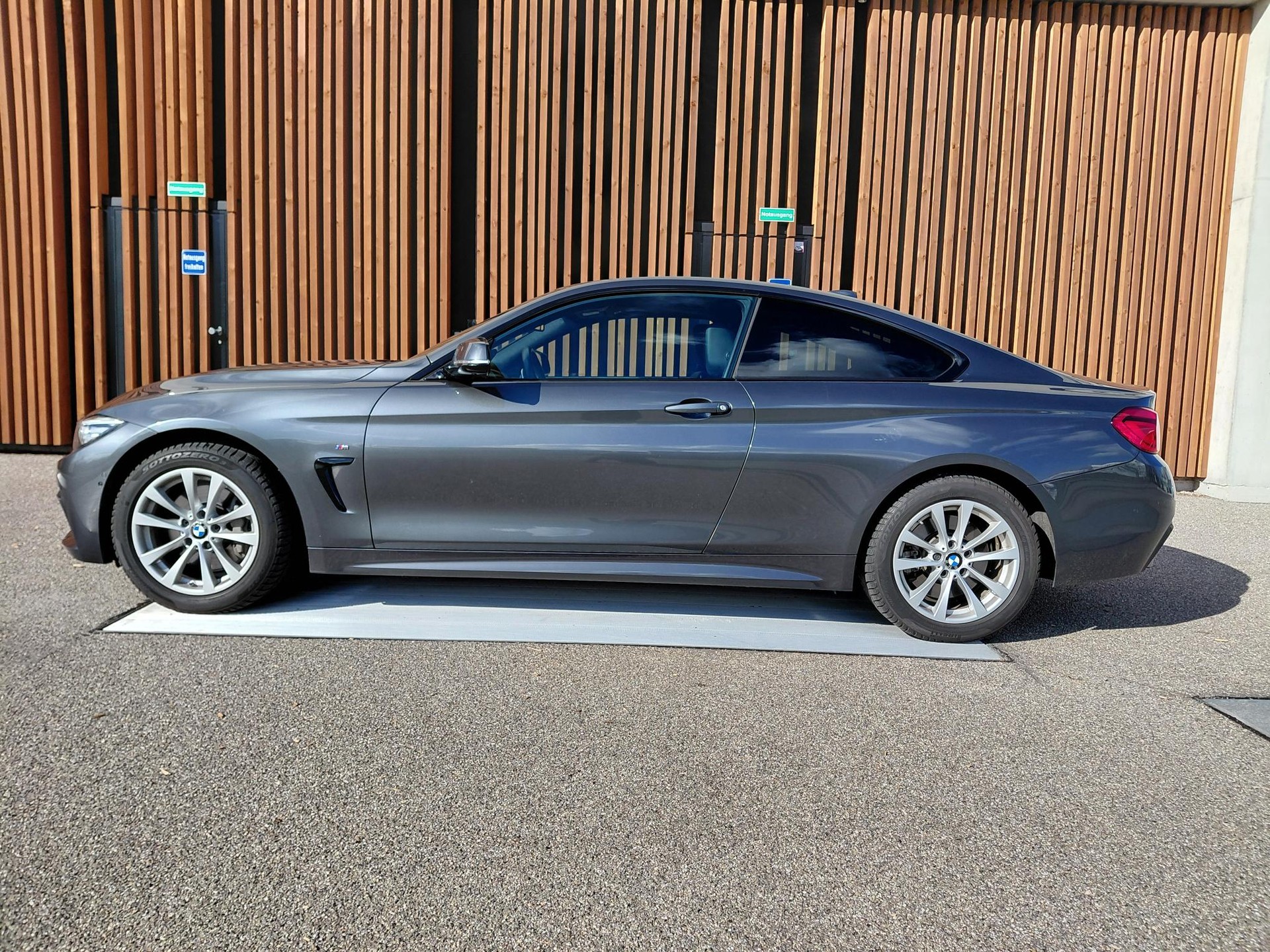 BMW 435d Coupé xDrive M Sport Steptronic-image-8