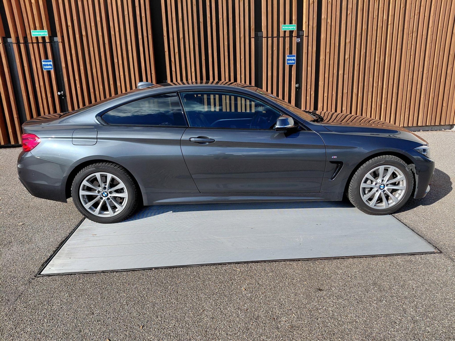 BMW 435d Coupé xDrive M Sport Steptronic-image-7