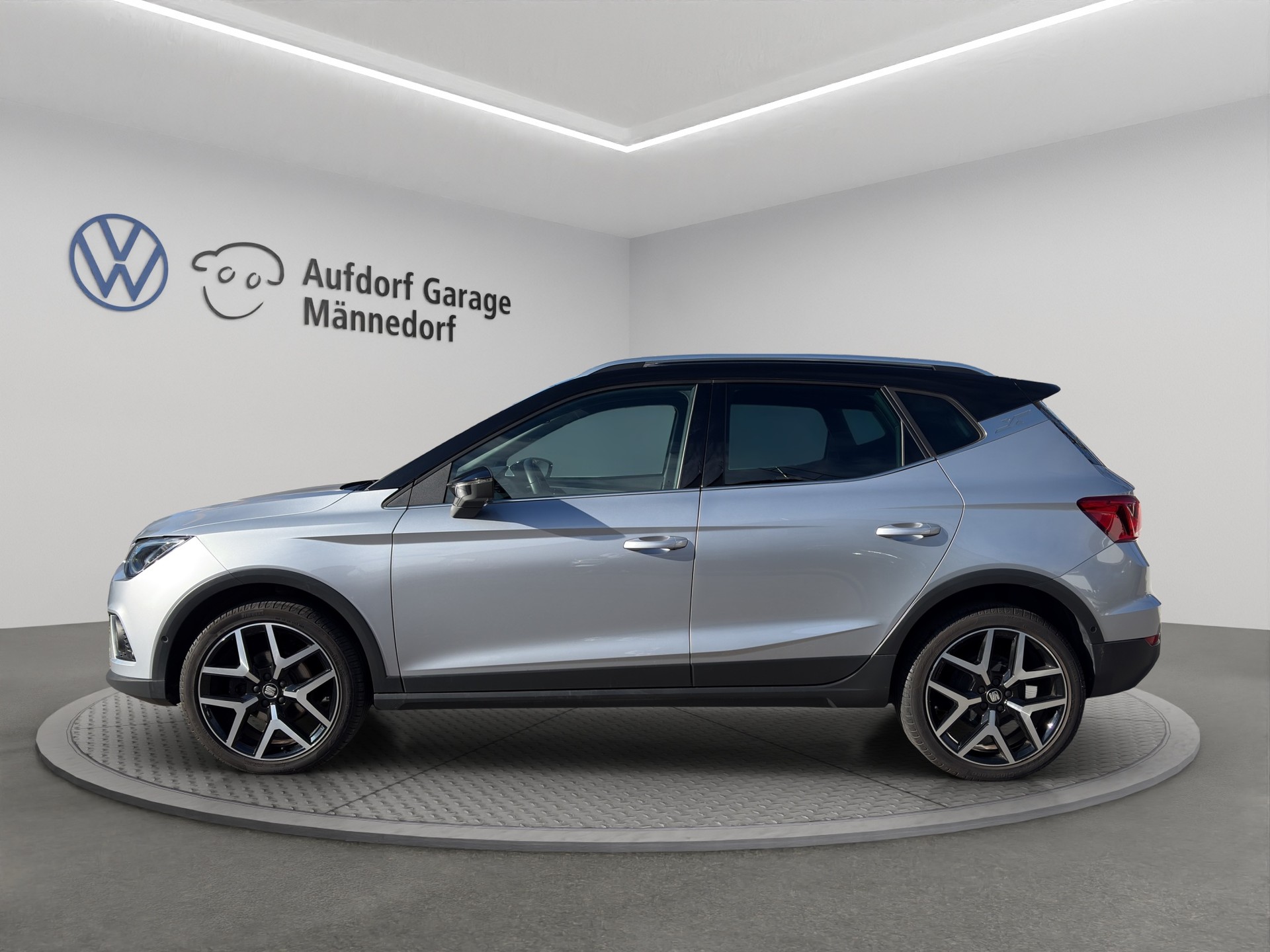 SEAT Arona 1.0 TGI CNG FR-image-2