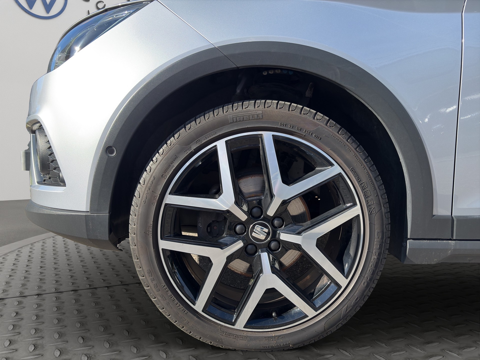 SEAT Arona 1.0 TGI CNG FR-image-11