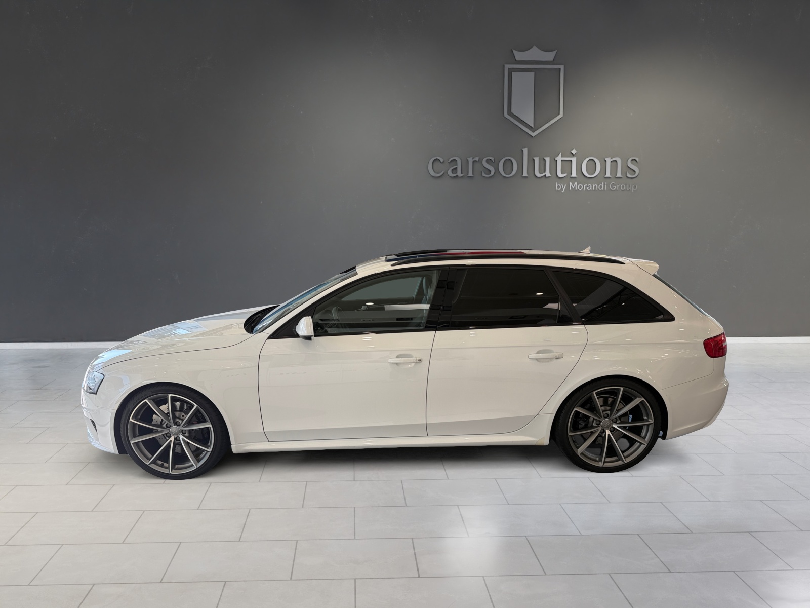 AUDI RS4 Avant 4.2 FSI V8 quattro S-tronic-image-5