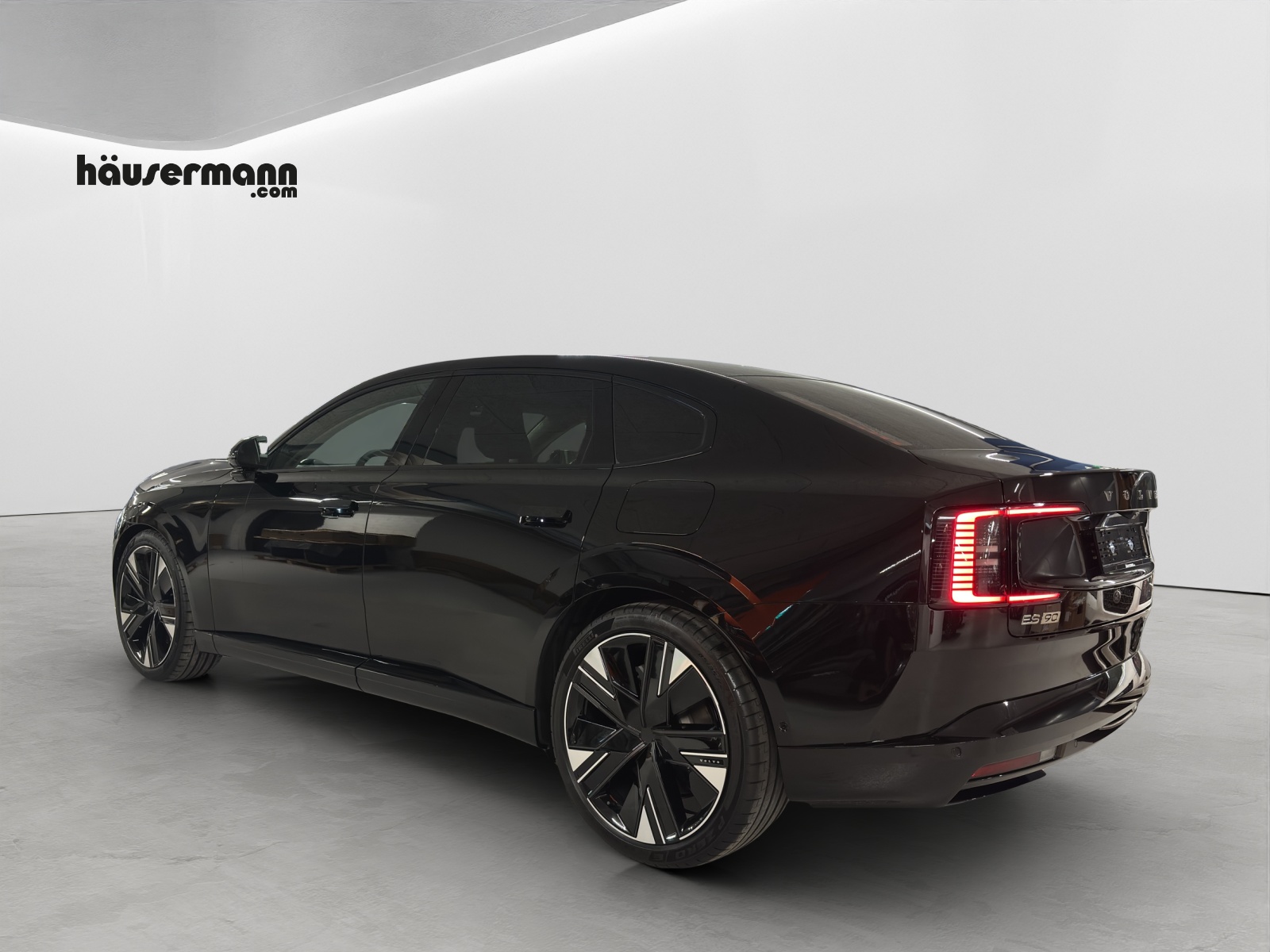 VOLVO ES90 Ultra-image-2