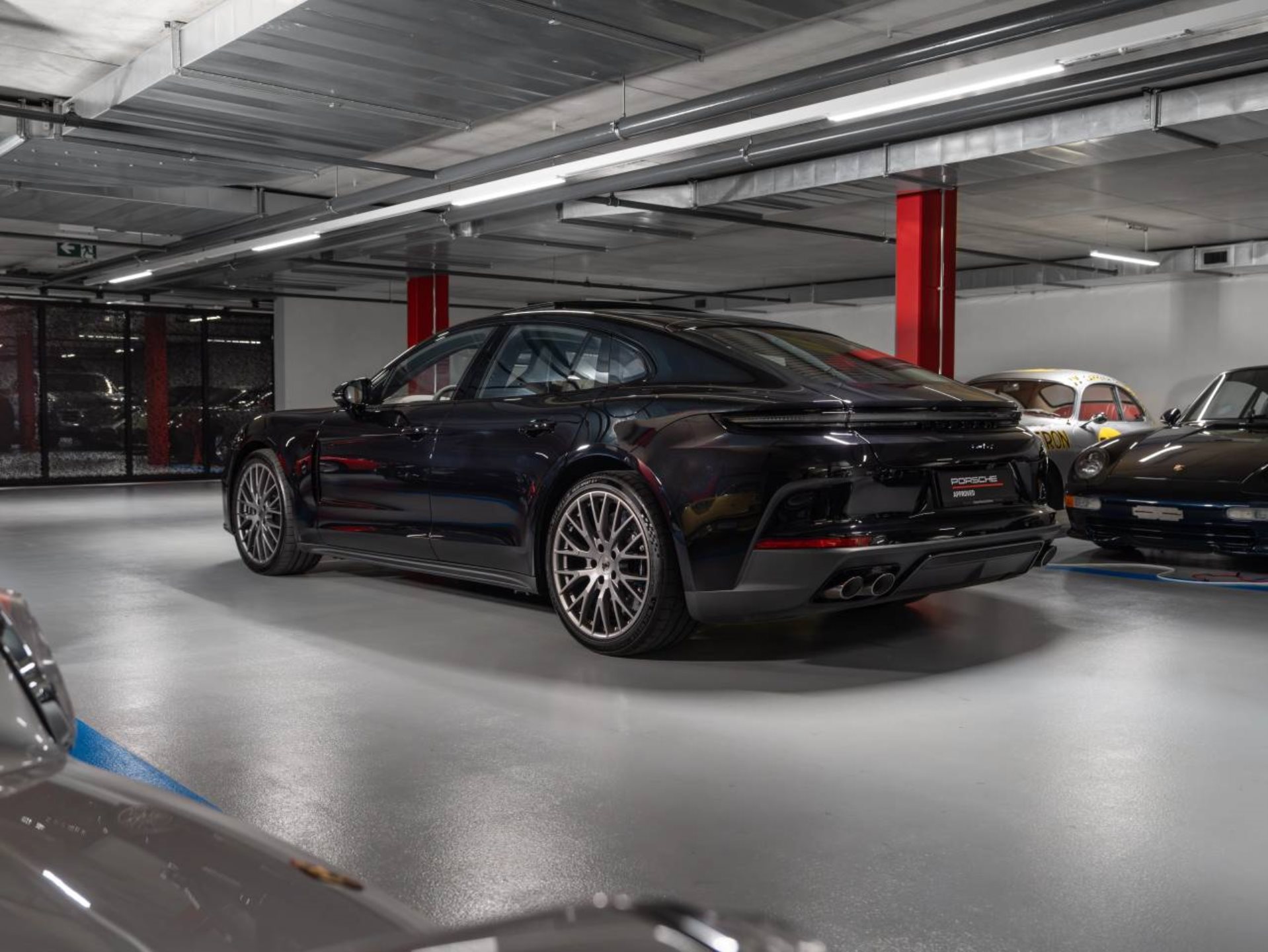 PORSCHE Panamera Turbo S E-Hybrid-image-7