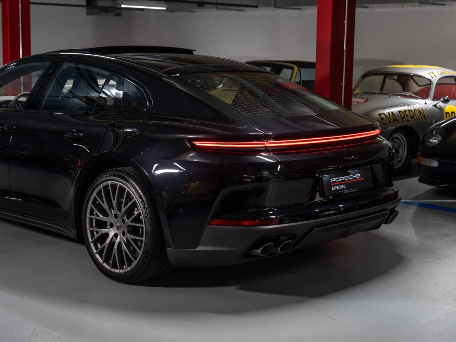 PORSCHE Panamera Turbo S E-Hybrid-image-23