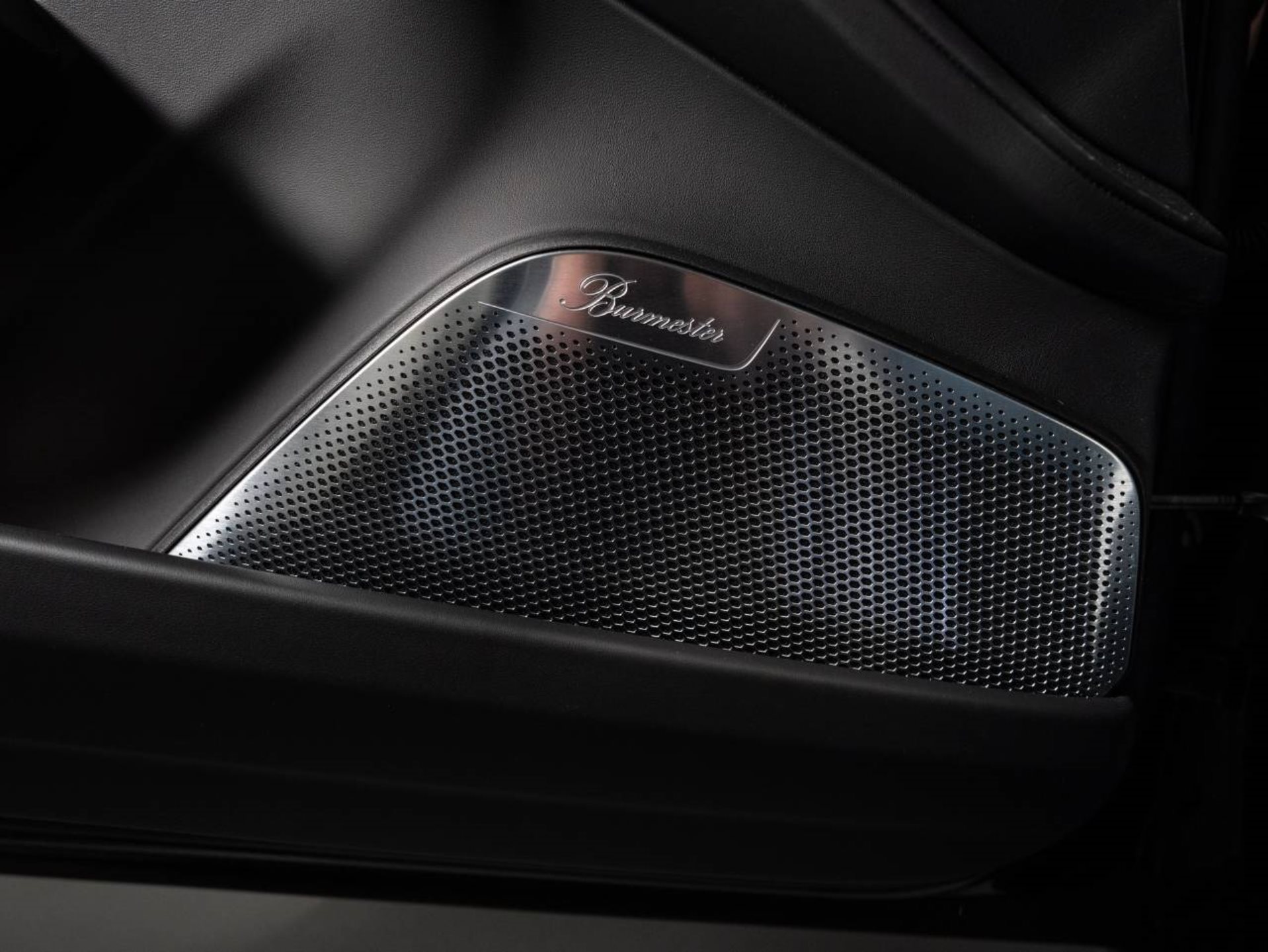 PORSCHE Panamera Turbo S E-Hybrid-image-21