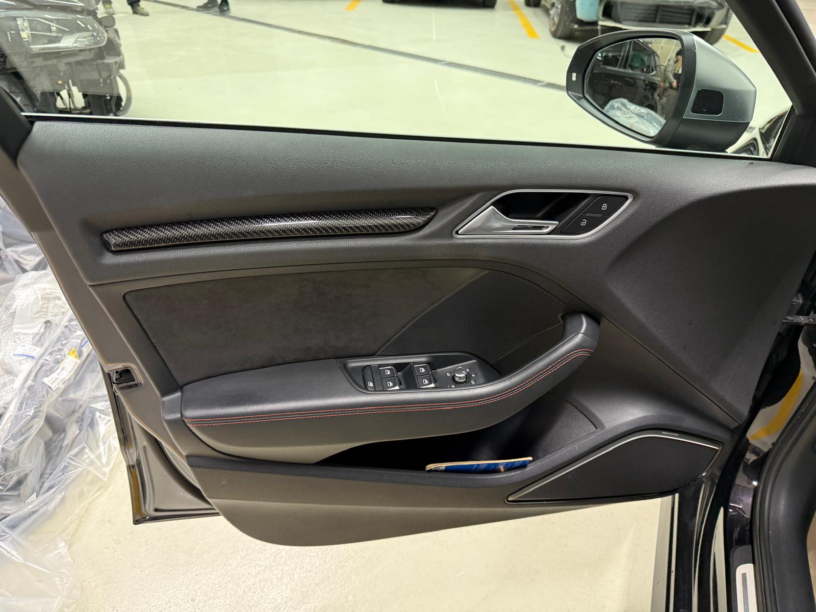 AUDI RS3 2.5 TSI quattro S-tronic-image-6