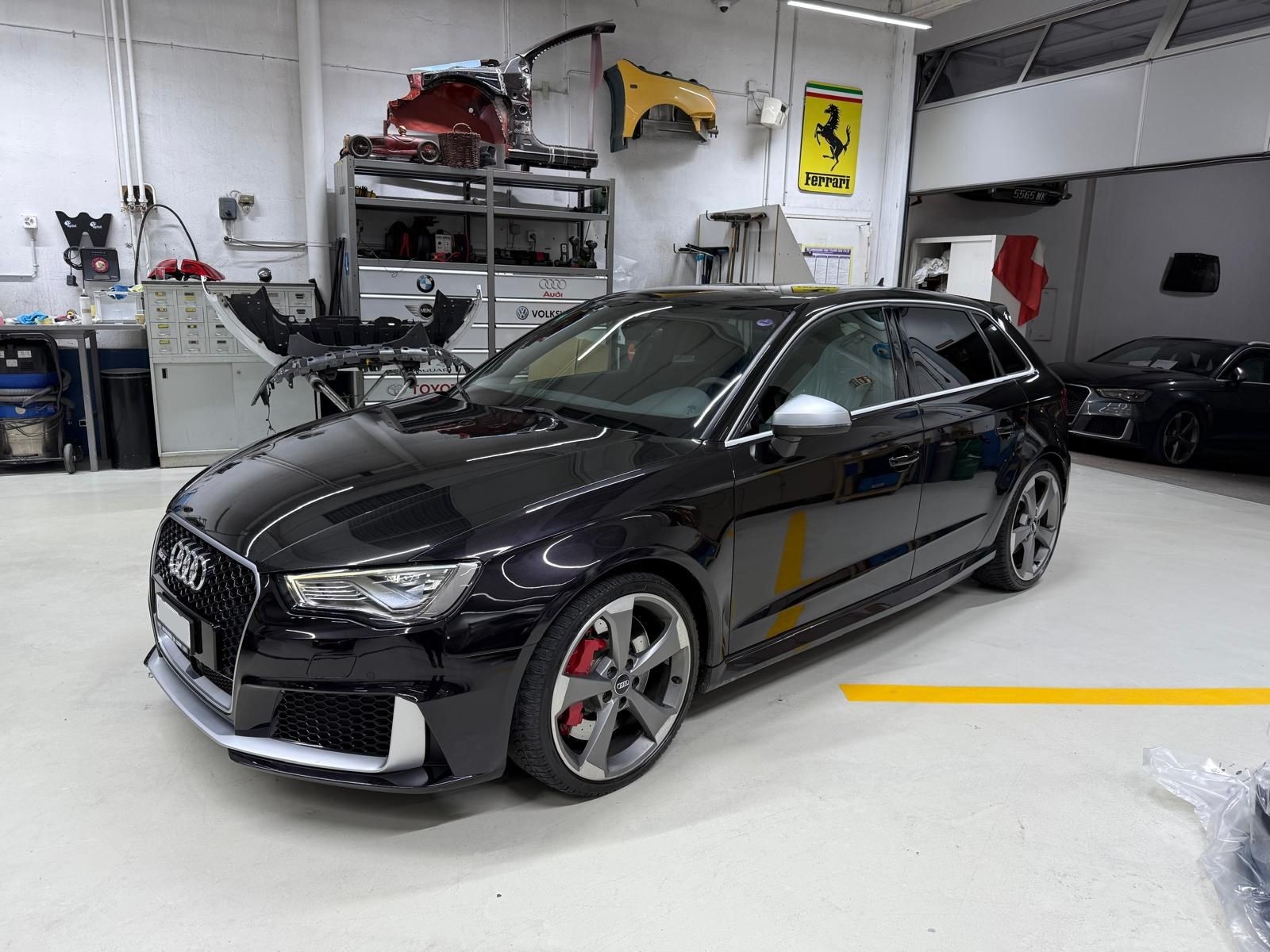 AUDI RS3 2.5 TSI quattro S-tronic-image-0