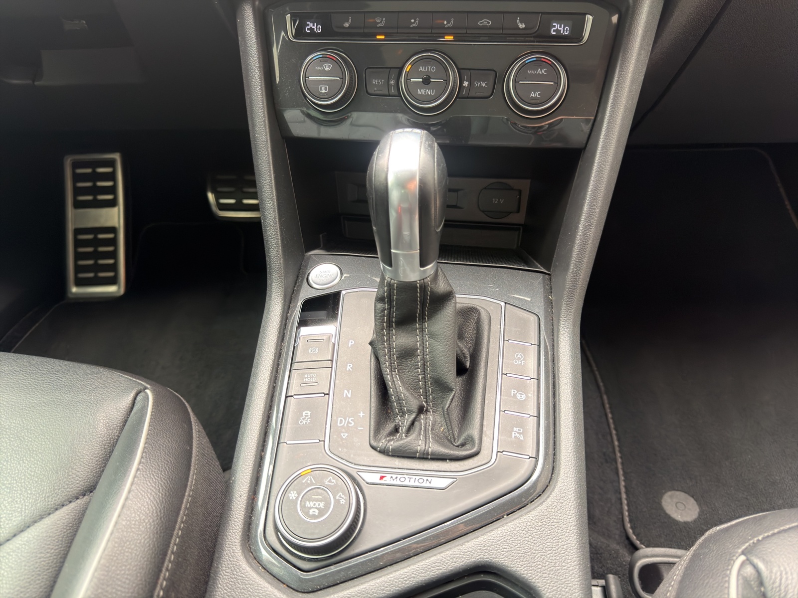 VW Tiguan 2.0 TDI DSG R-Line-image-14