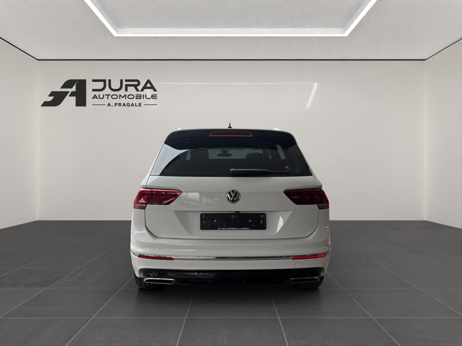 VW Tiguan 2.0 TDI DSG R-Line-image-5