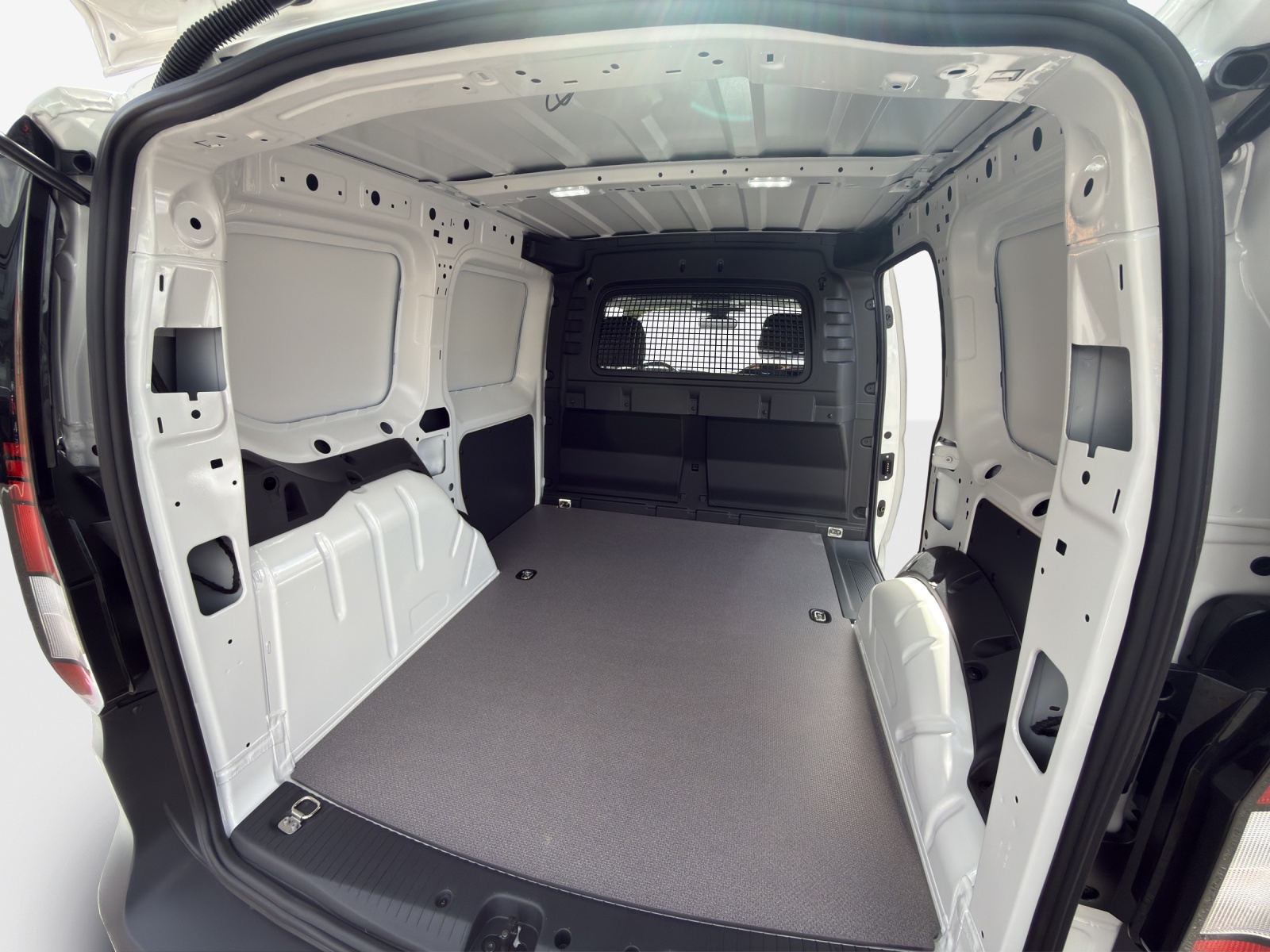 VW Caddy Cargo 1.5 TSI-image-13