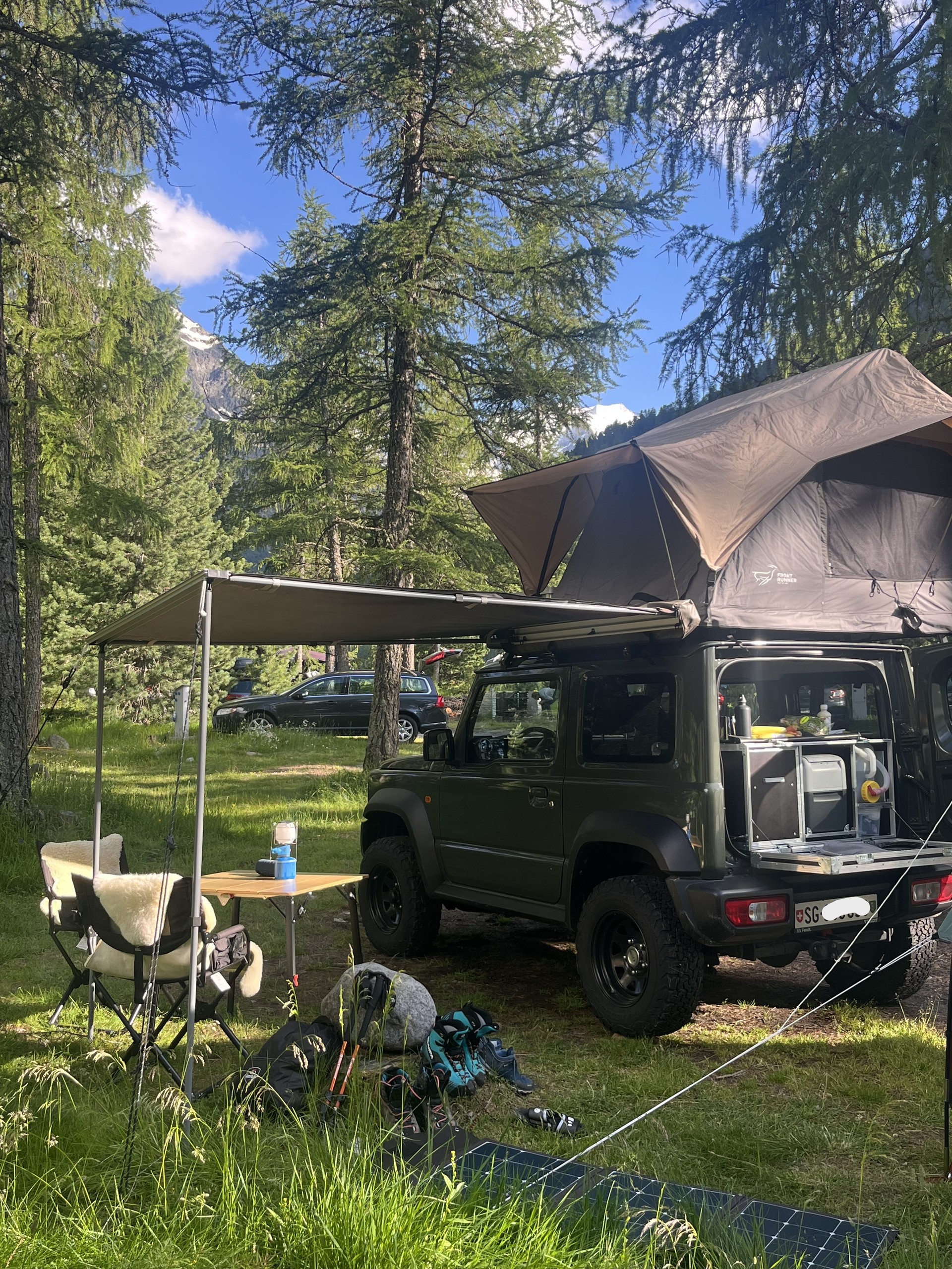 SUZUKI Jimny 1.5 Comfort+ Allgrip NAVI+AHK+OFFROAD-image-1